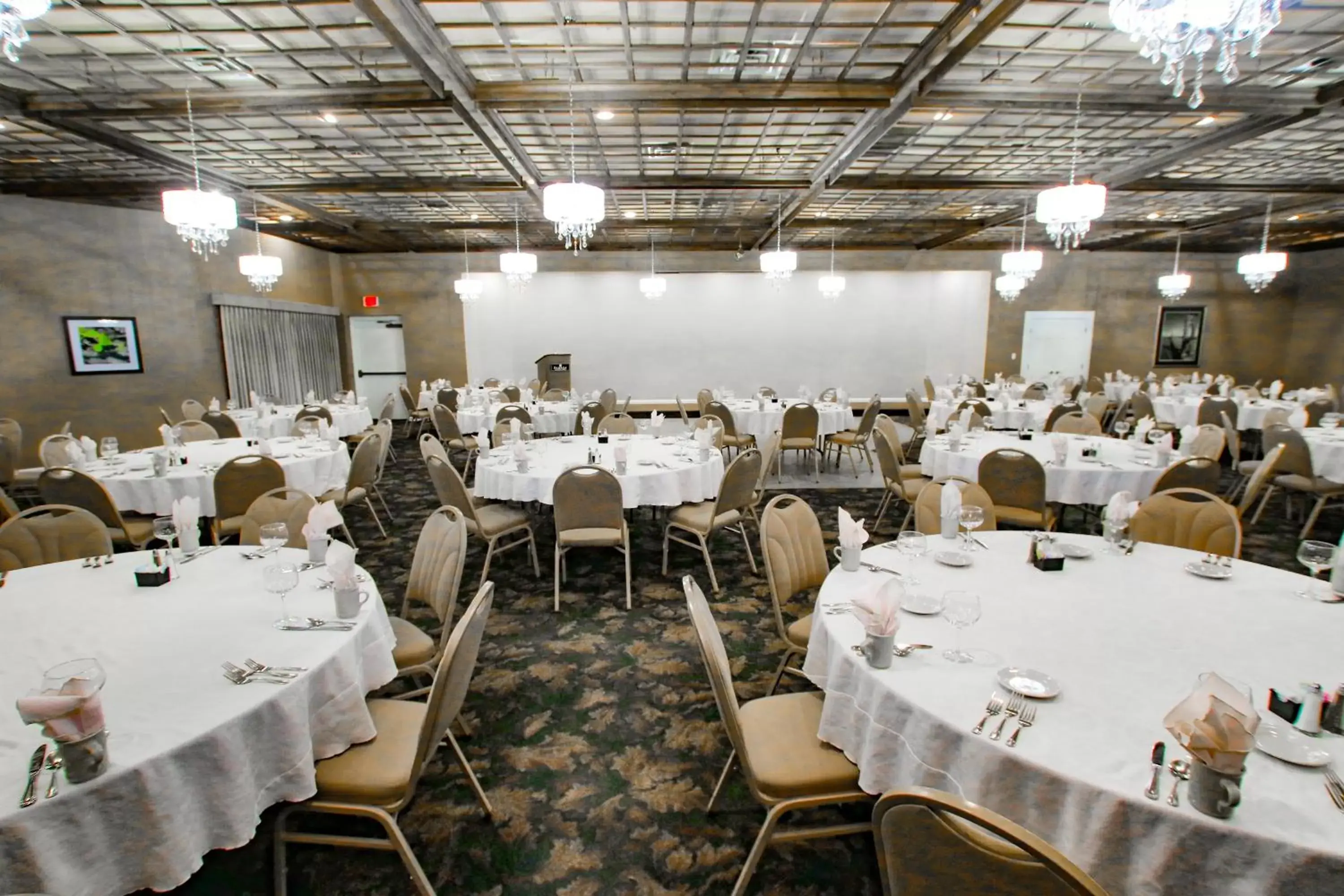 Meeting/conference room, Restaurant/Places to Eat in Ramada Hotel & Conference Center by Wyndham Lewiston