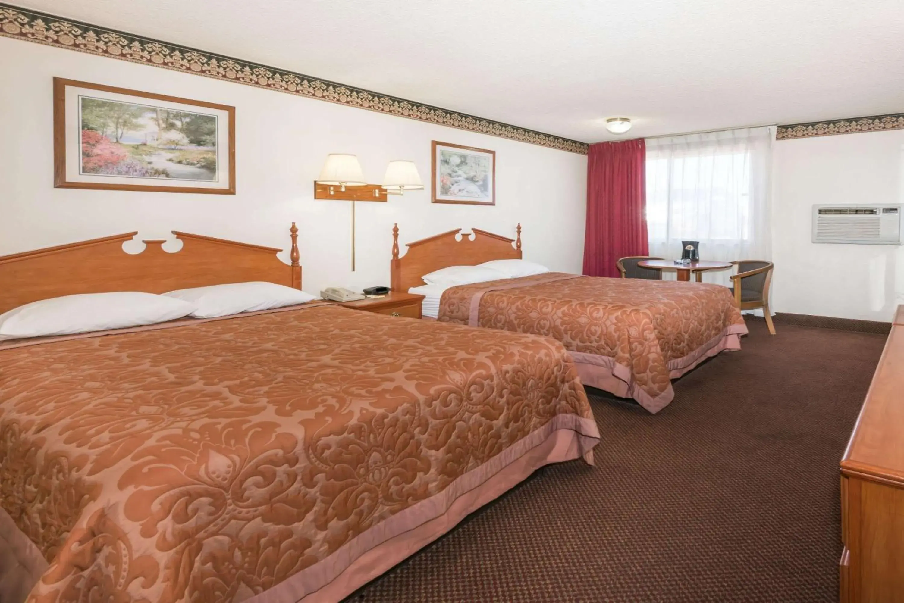 Photo of the whole room, Bed in Super 8 by Wyndham Laramie Photo of the whole room, Bed in Super 8 by Wyndham Laramie