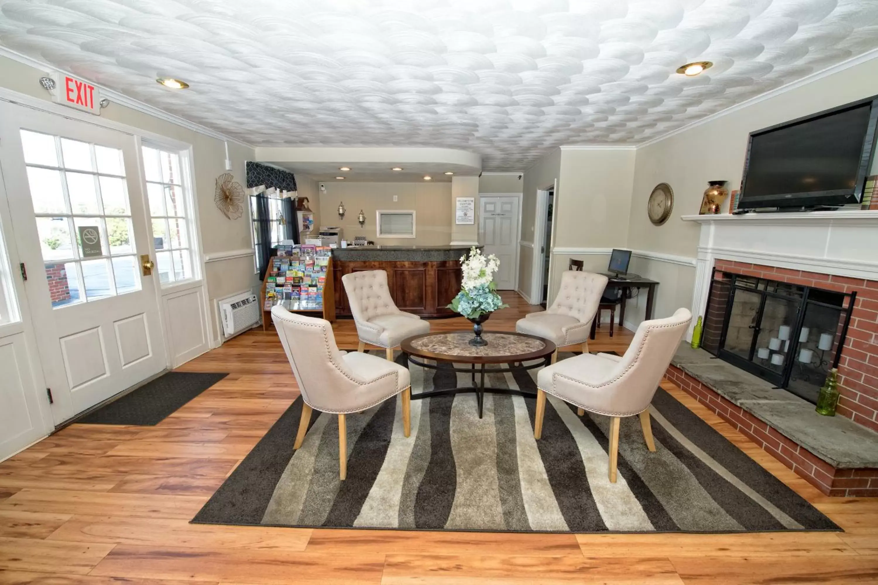 Lobby or reception in Colonial Inn Seekonk Lobby or reception in Colonial Inn Seekonk