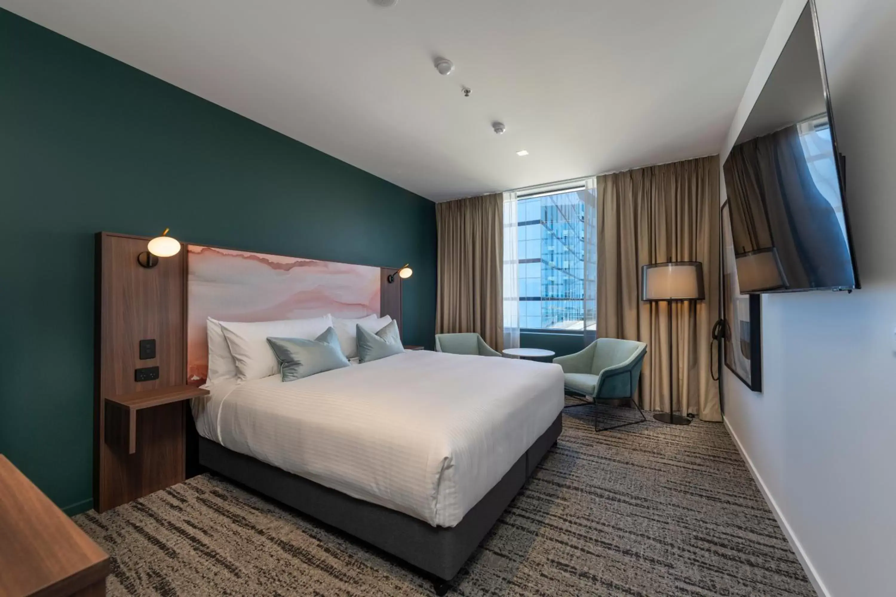 Deluxe Hotel Room in TRYP by Wyndham Pulteney Street Adelaide