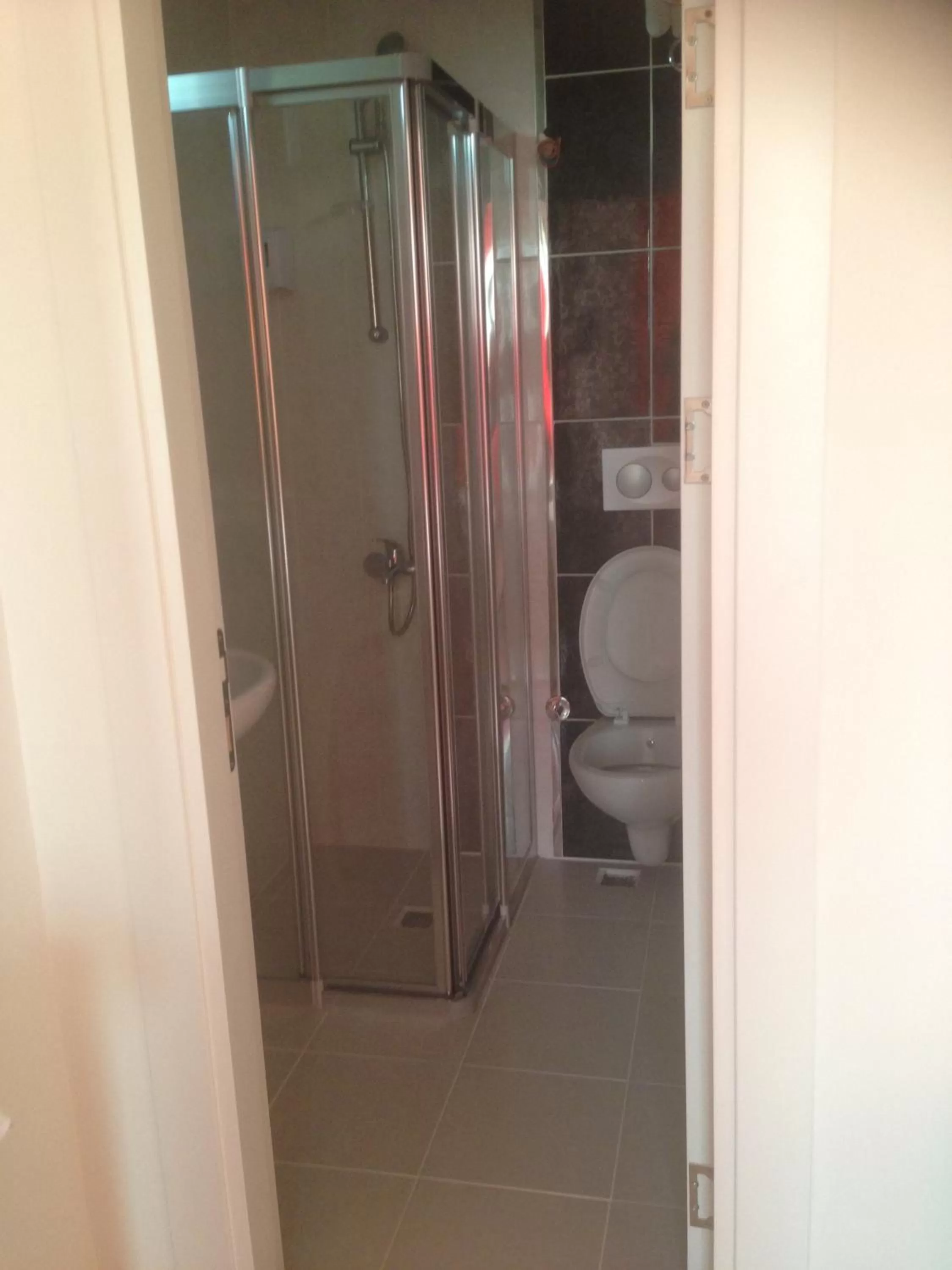 Bathroom in Mutado Hotel