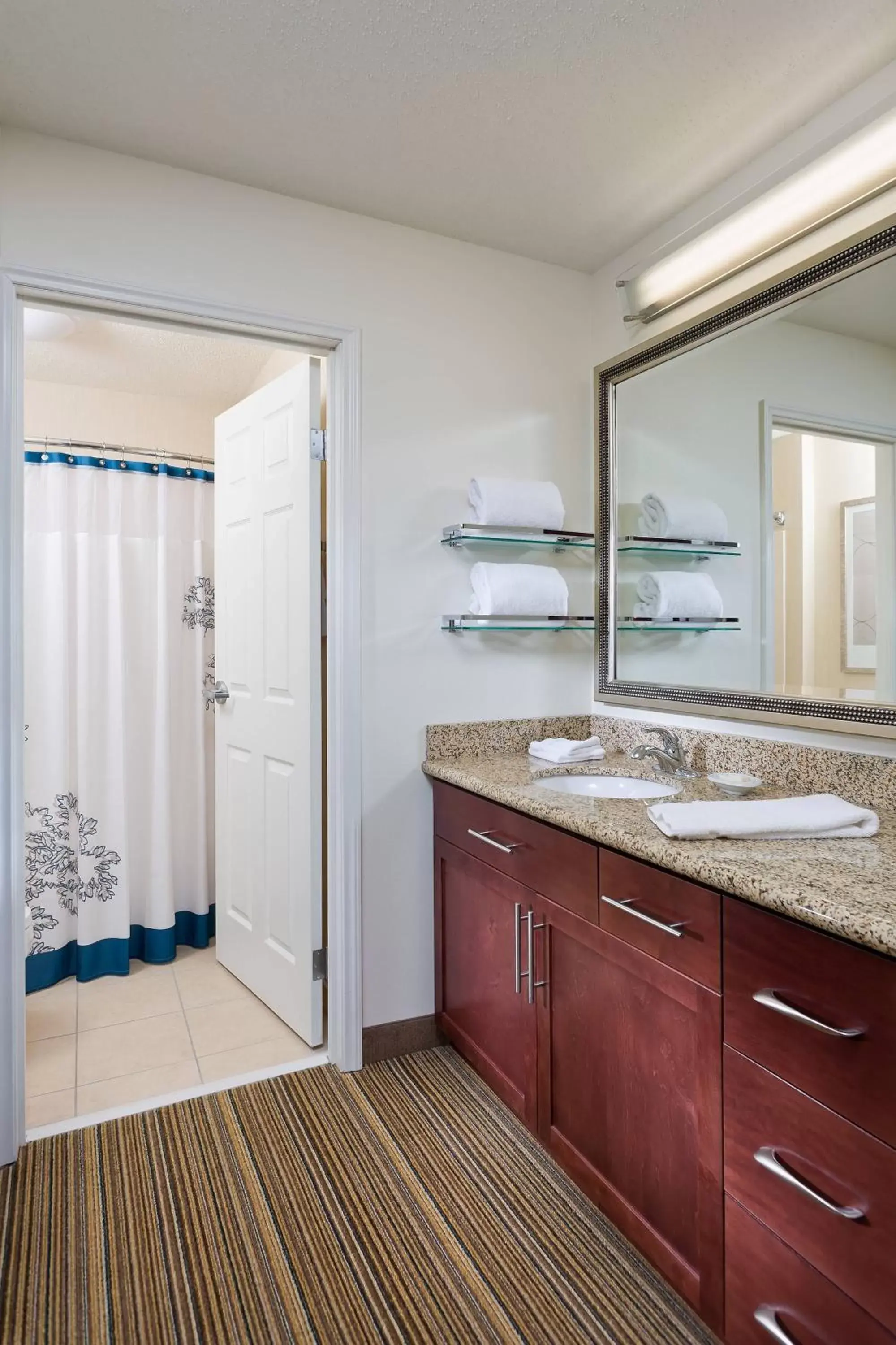 Bathroom in Residence Inn Youngstown Boardman/Poland