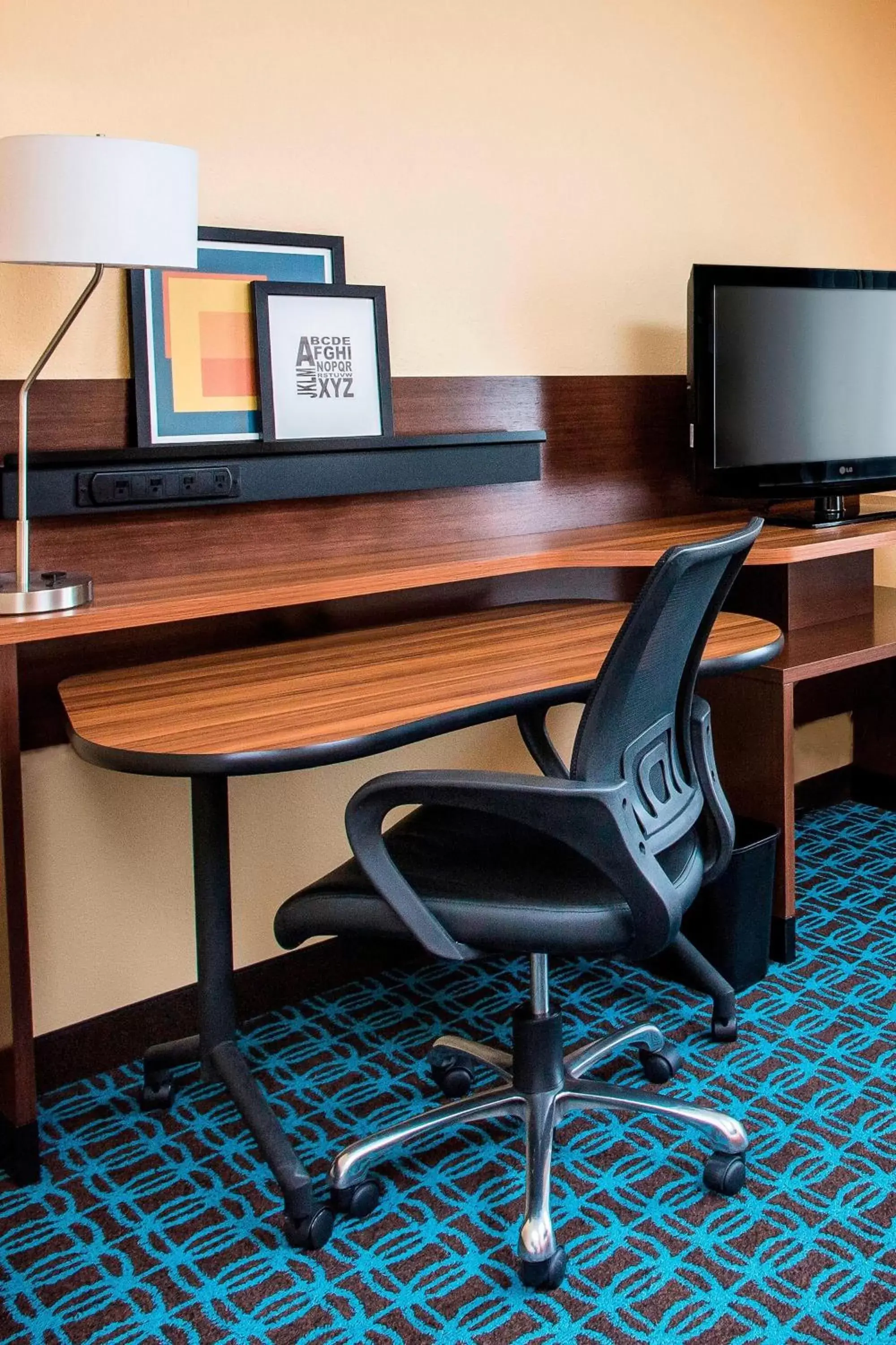Bedroom, Business Area/Conference Room in Fairfield Inn & Suites South Bend Mishawaka