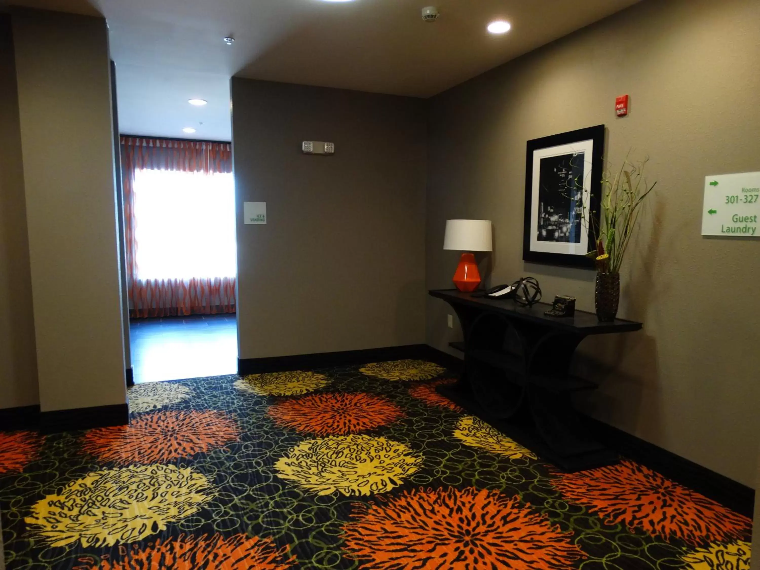 Decorative detail, TV/Entertainment Center in Holiday Inn Covington, an IHG Hotel