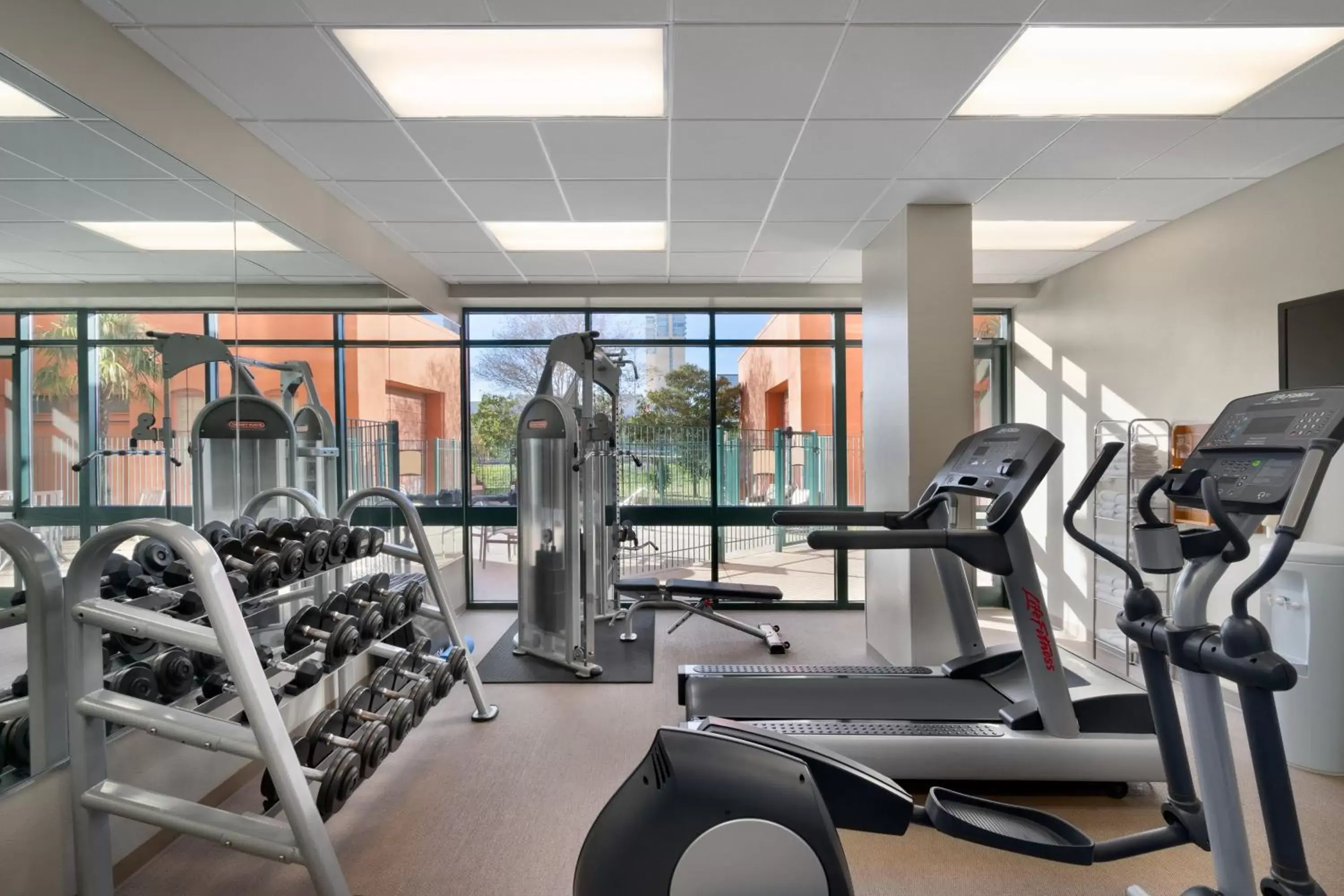Fitness centre/facilities, Fitness Center/Facilities in Staybridge Suites San Antonio Downtown Convention Center, an IHG Hotel
