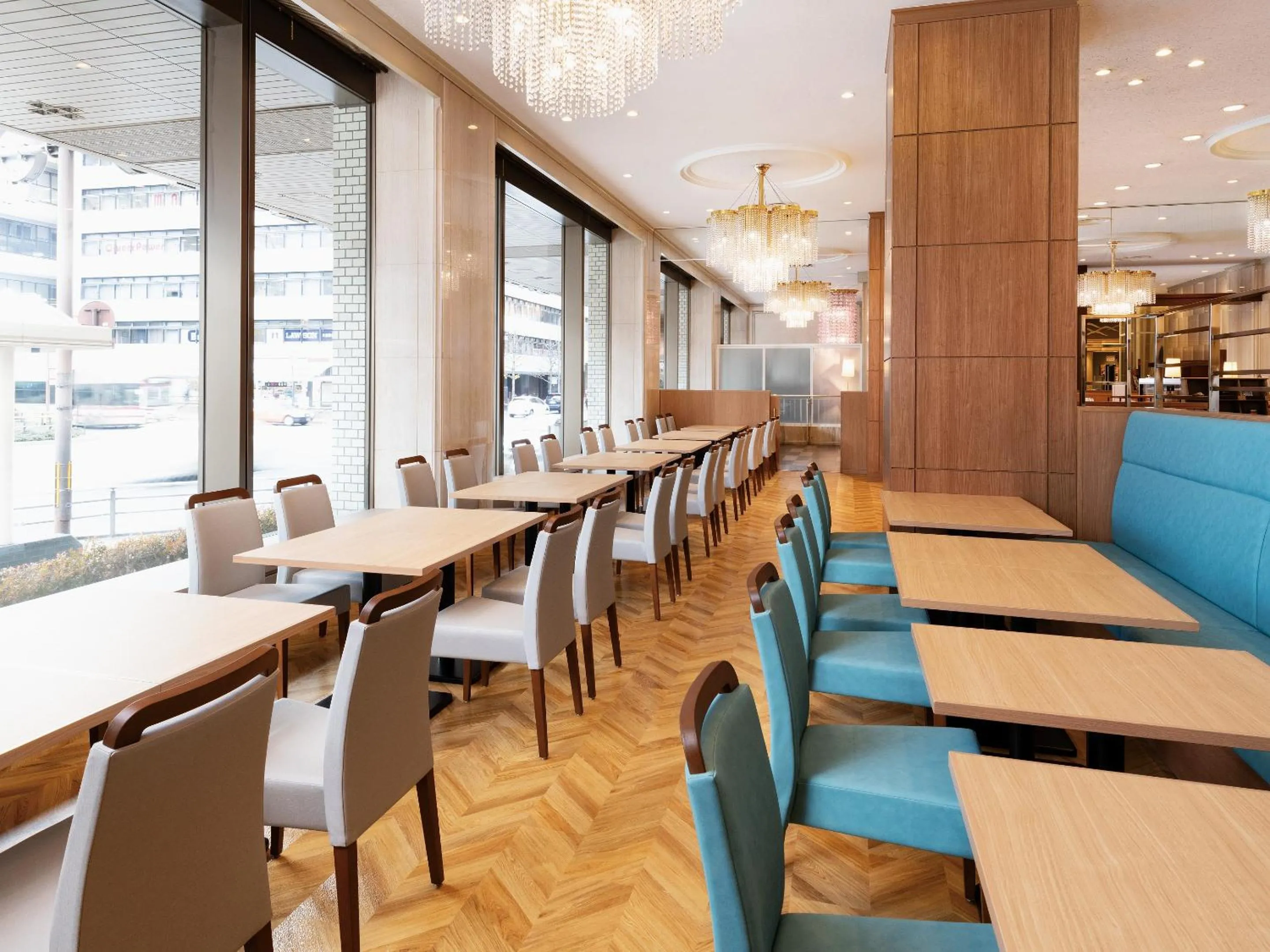 Restaurant/places to eat in Hotel New Hankyu Kyoto