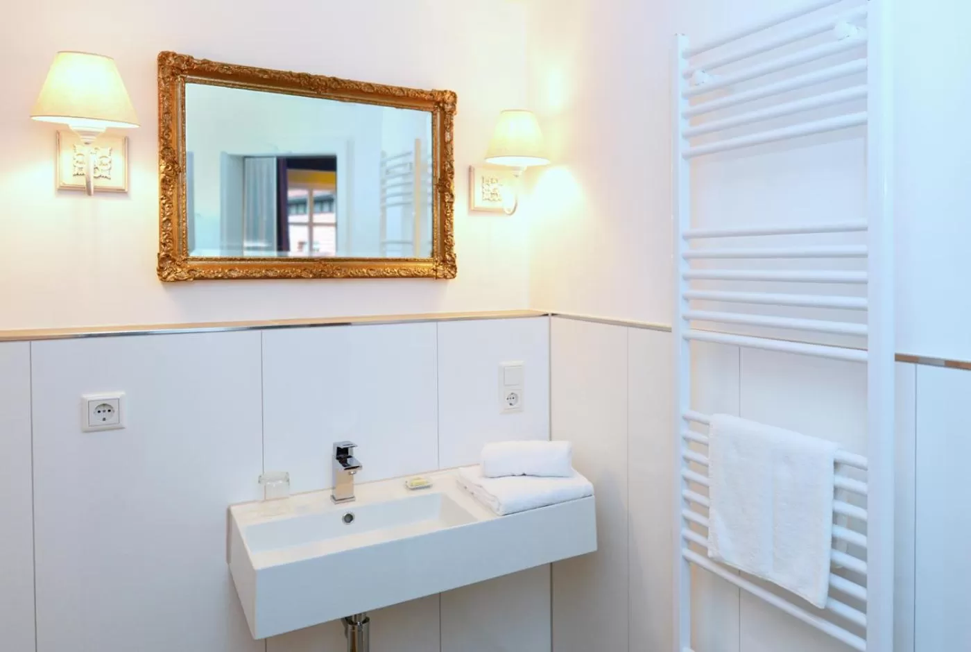 Bathroom in Hotel No. 11