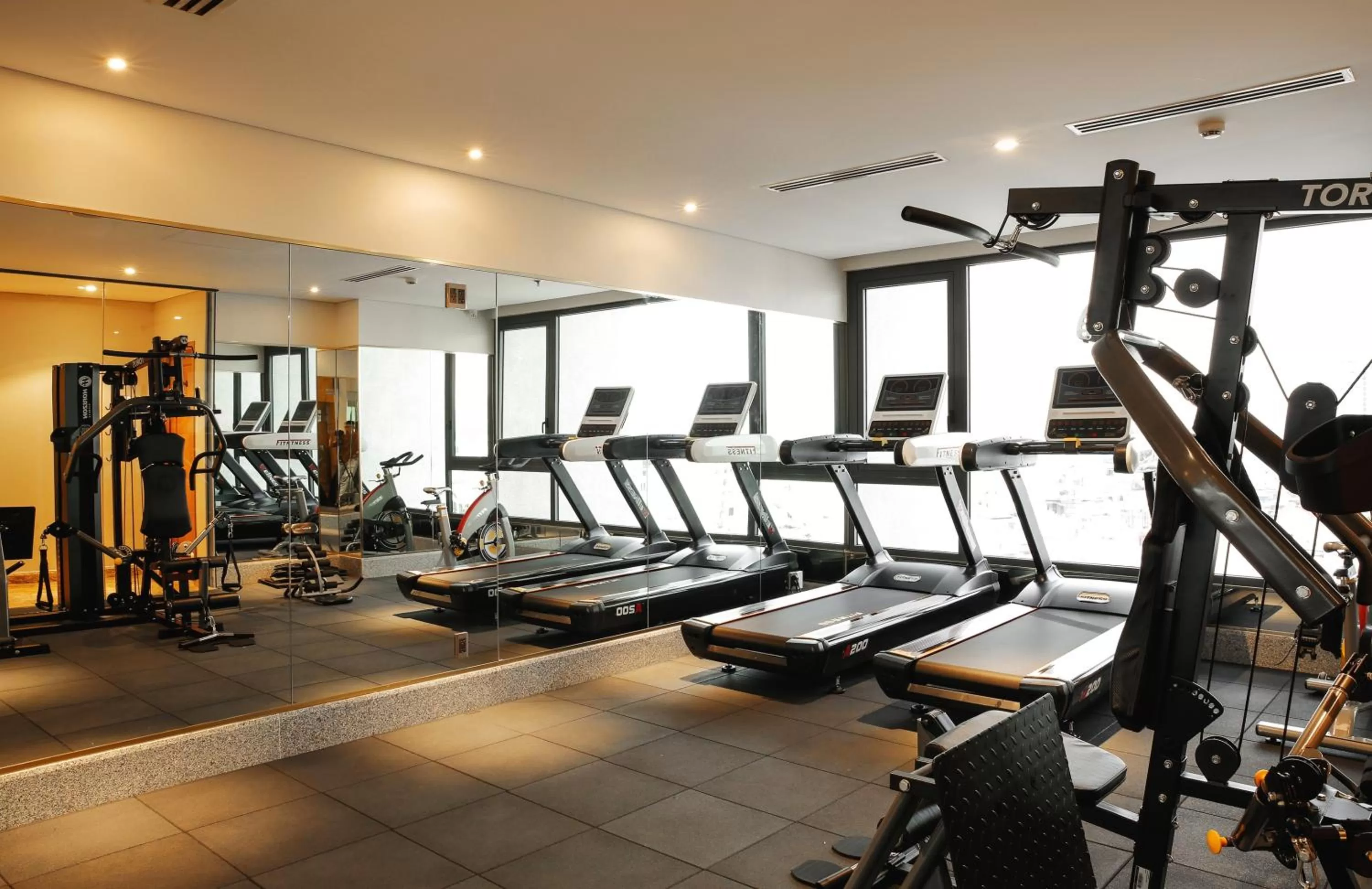 Fitness centre/facilities in DHTS Business Hotel & Apartment