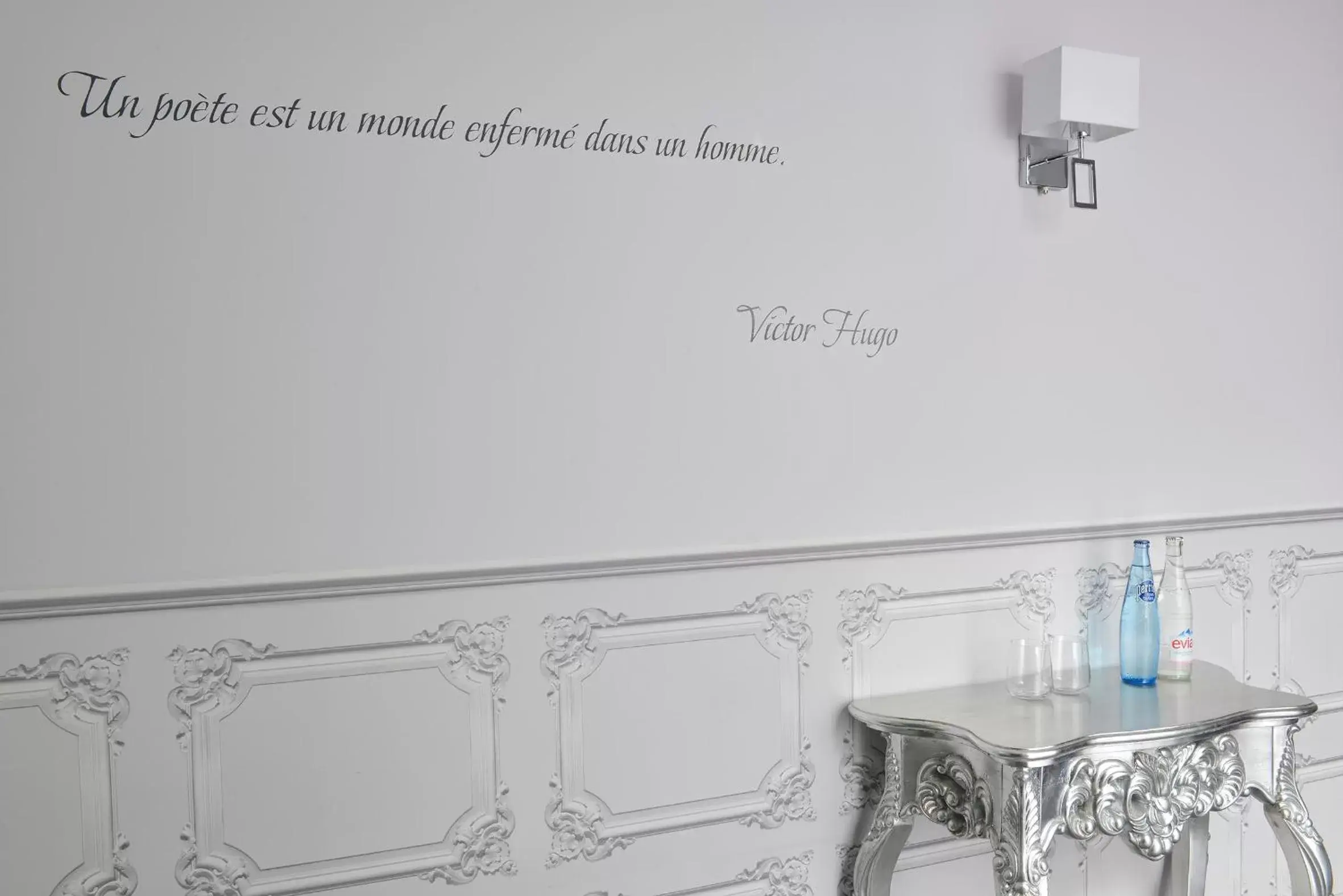 Decorative detail in Hotel La Villa Nice Victor Hugo