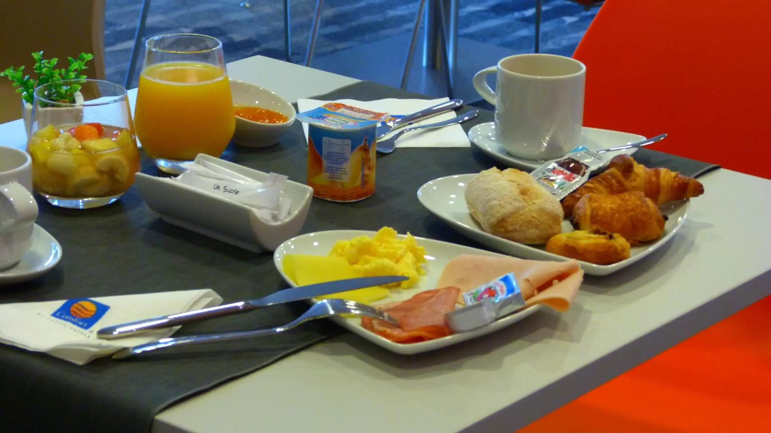 Food and drinks, Breakfast in Comfort Hotel Expo Colmar