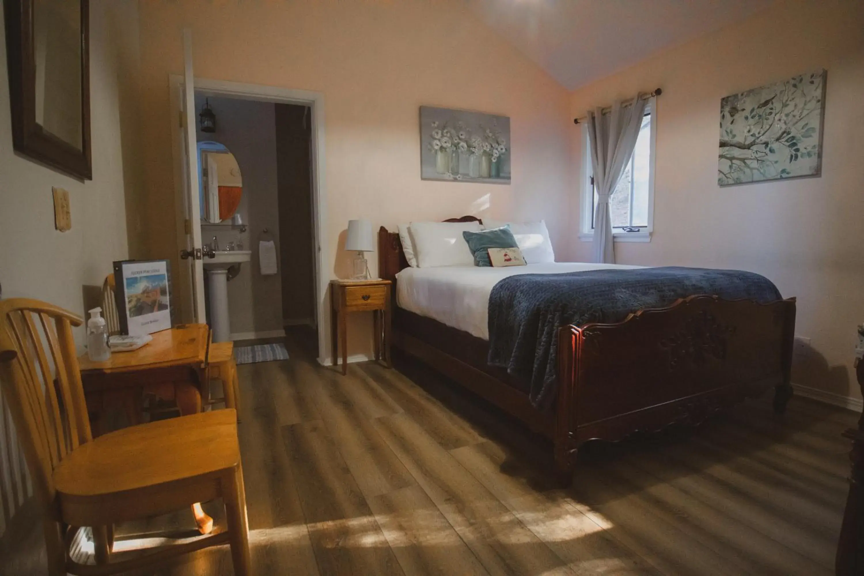 Bedroom in Tucker Peak Lodge