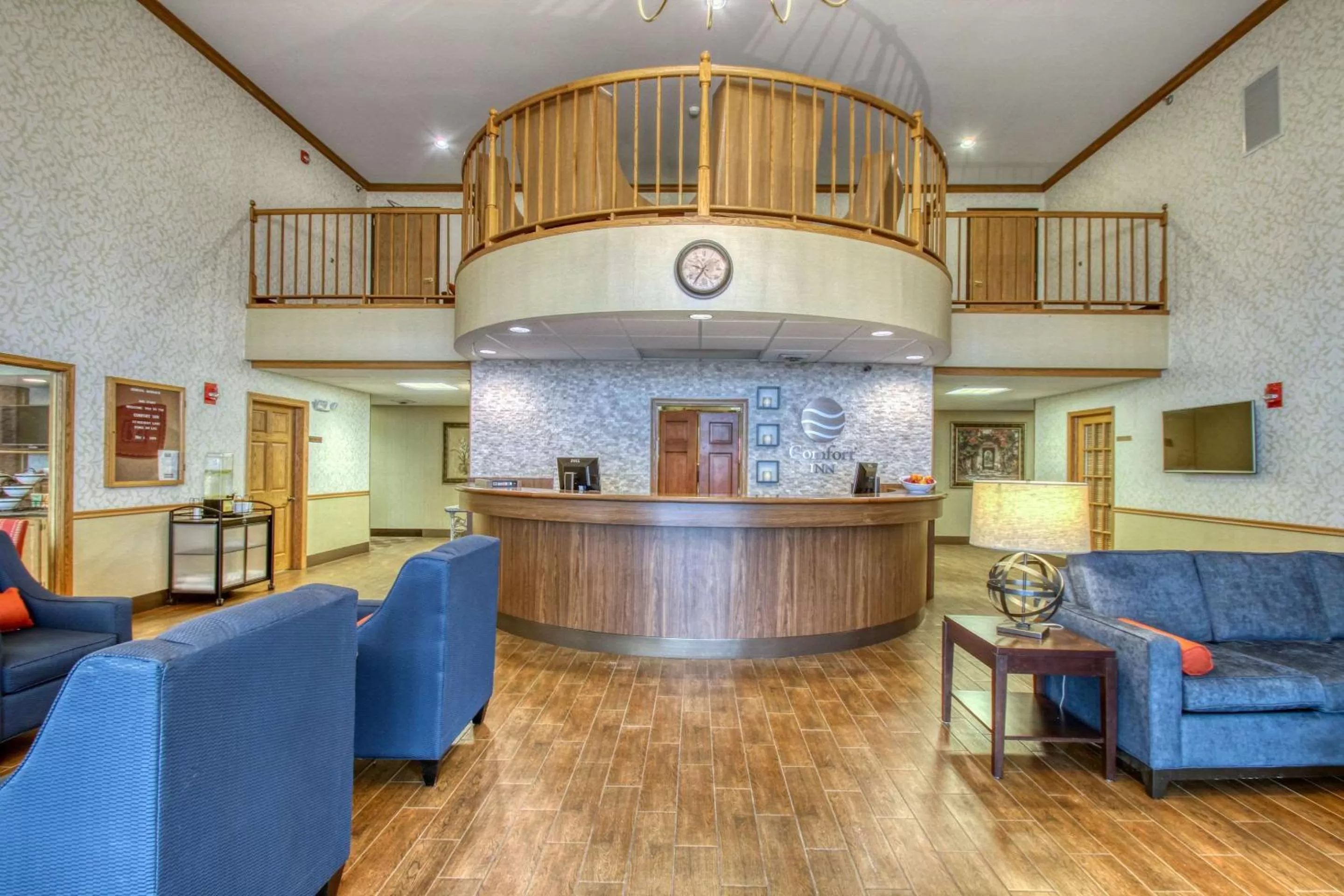 Lobby or reception in Comfort Inn Fond Du Lac