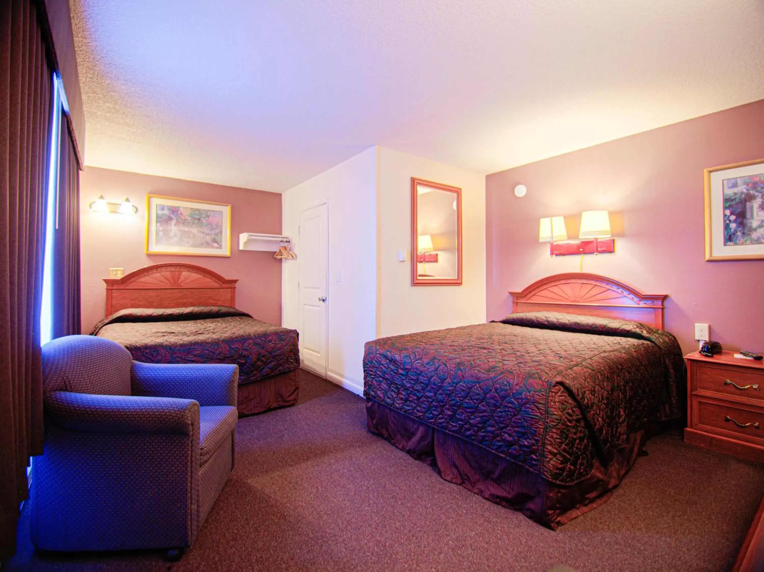 Bed in Viking Motel