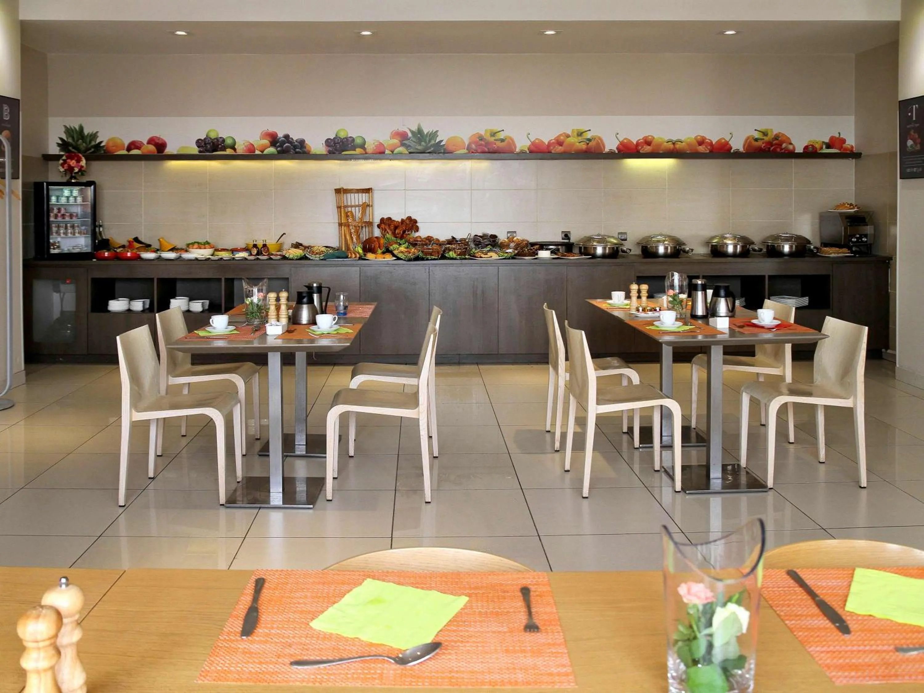 Restaurant/places to eat in Novotel Constantine