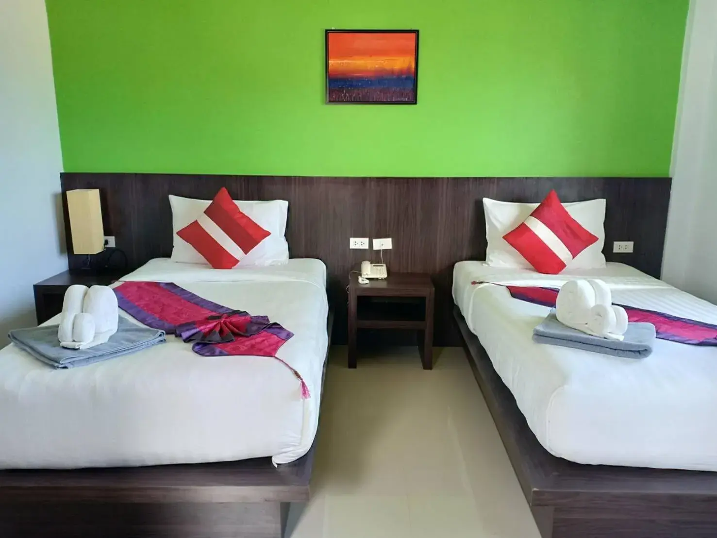 Bed in Lanta Lapaya Resort