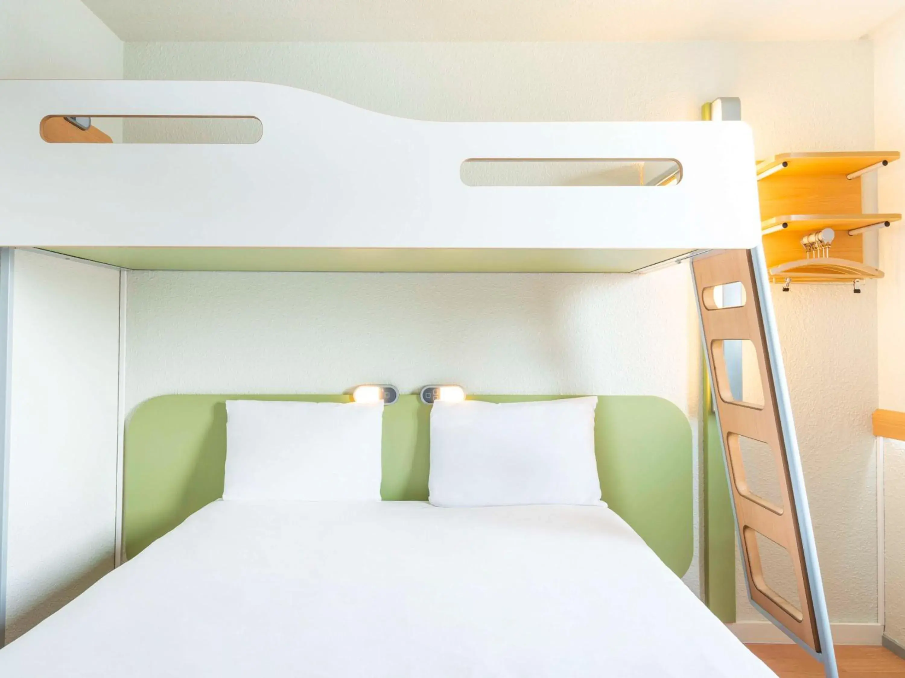Bedroom, Bed in ibis budget Paris Porte de Bercy Bedroom, Bed in ibis budget Paris Porte de Bercy