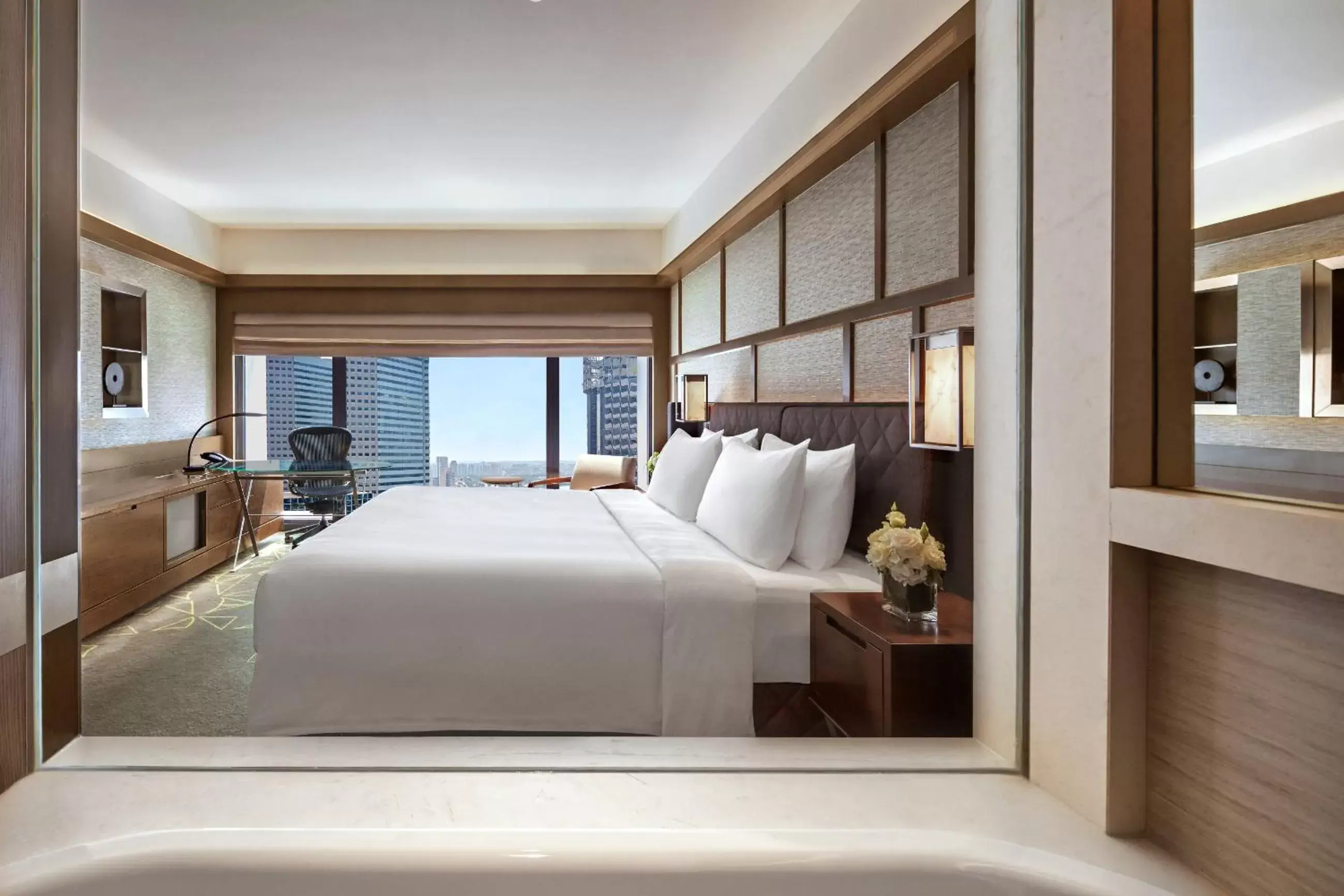 Bedroom, Bed in Pan Pacific Singapore