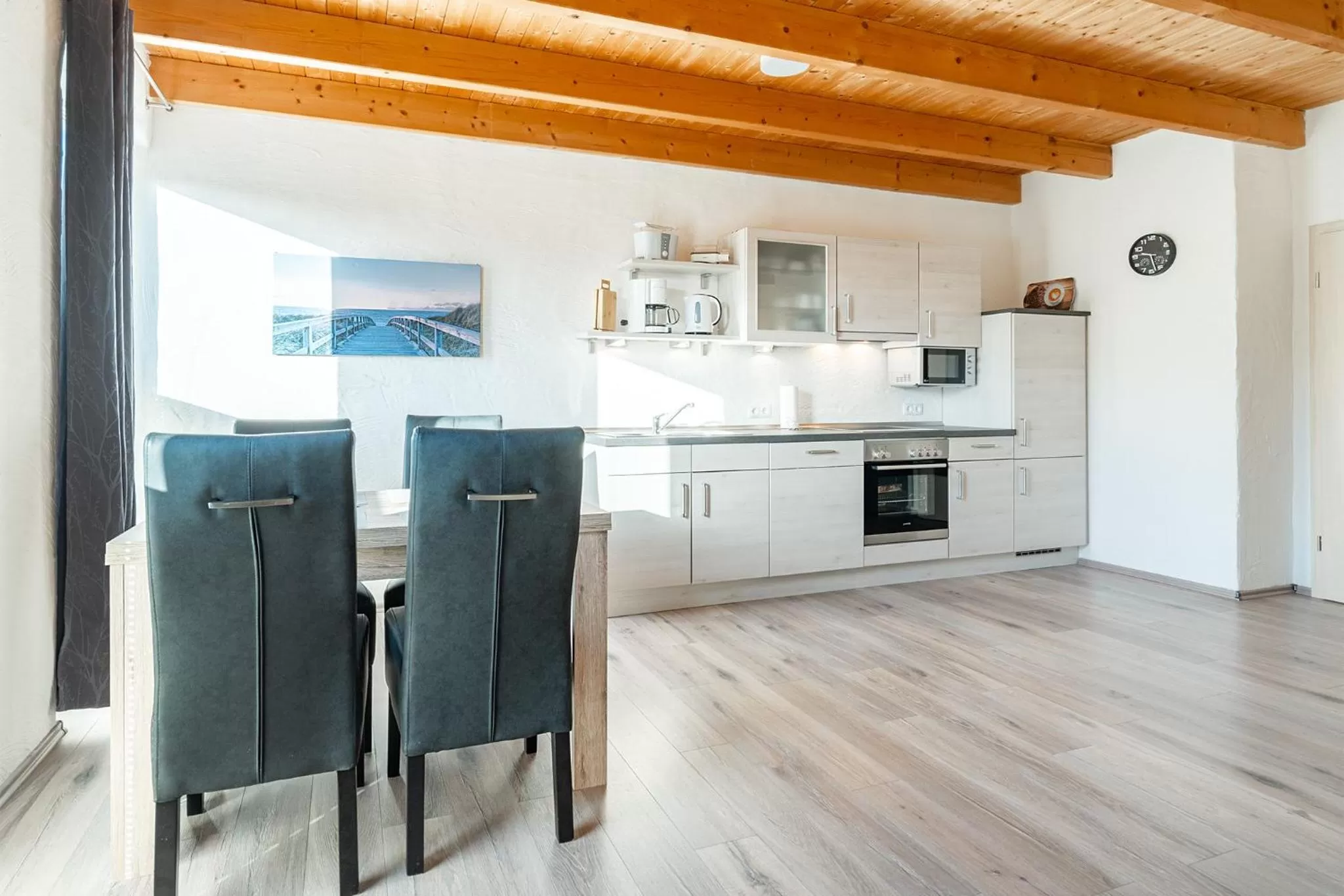 Kitchen or kitchenette in Villa Moorstern am Badesee Tannenhausen