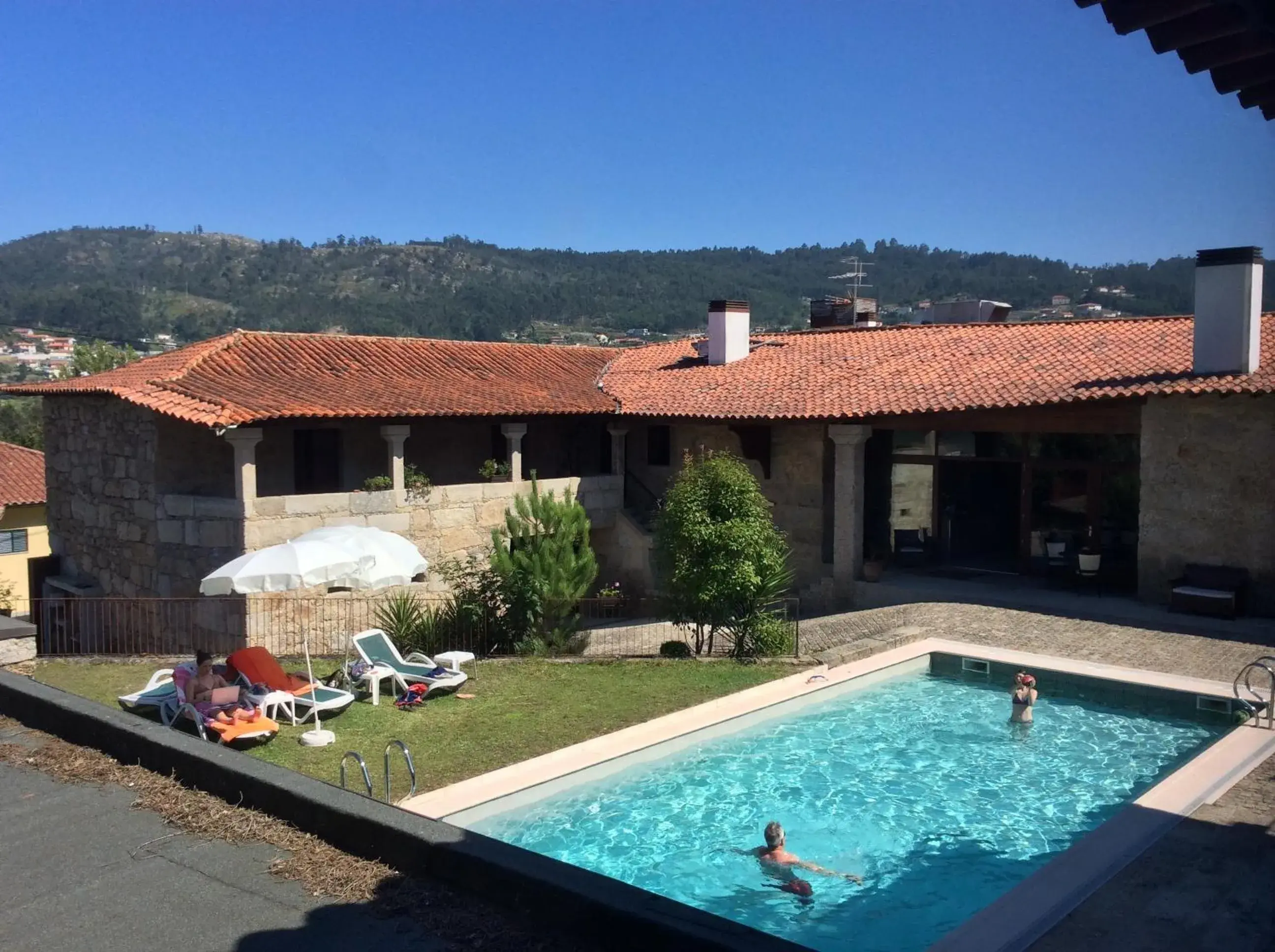 Swimming Pool in Hotel Rural Alves - Casa Alves Torneiros