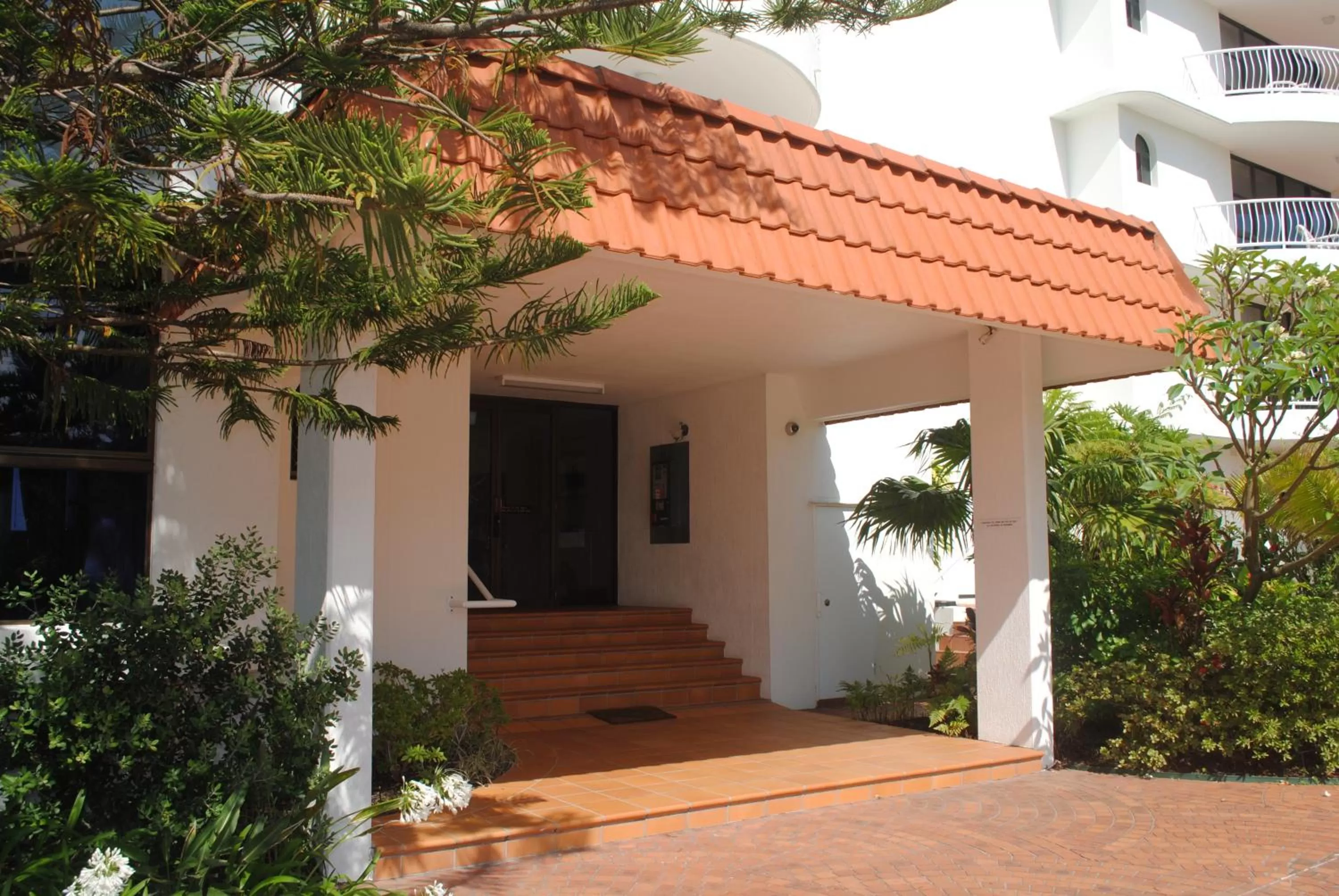 Facade/entrance in Albatross North Apartments