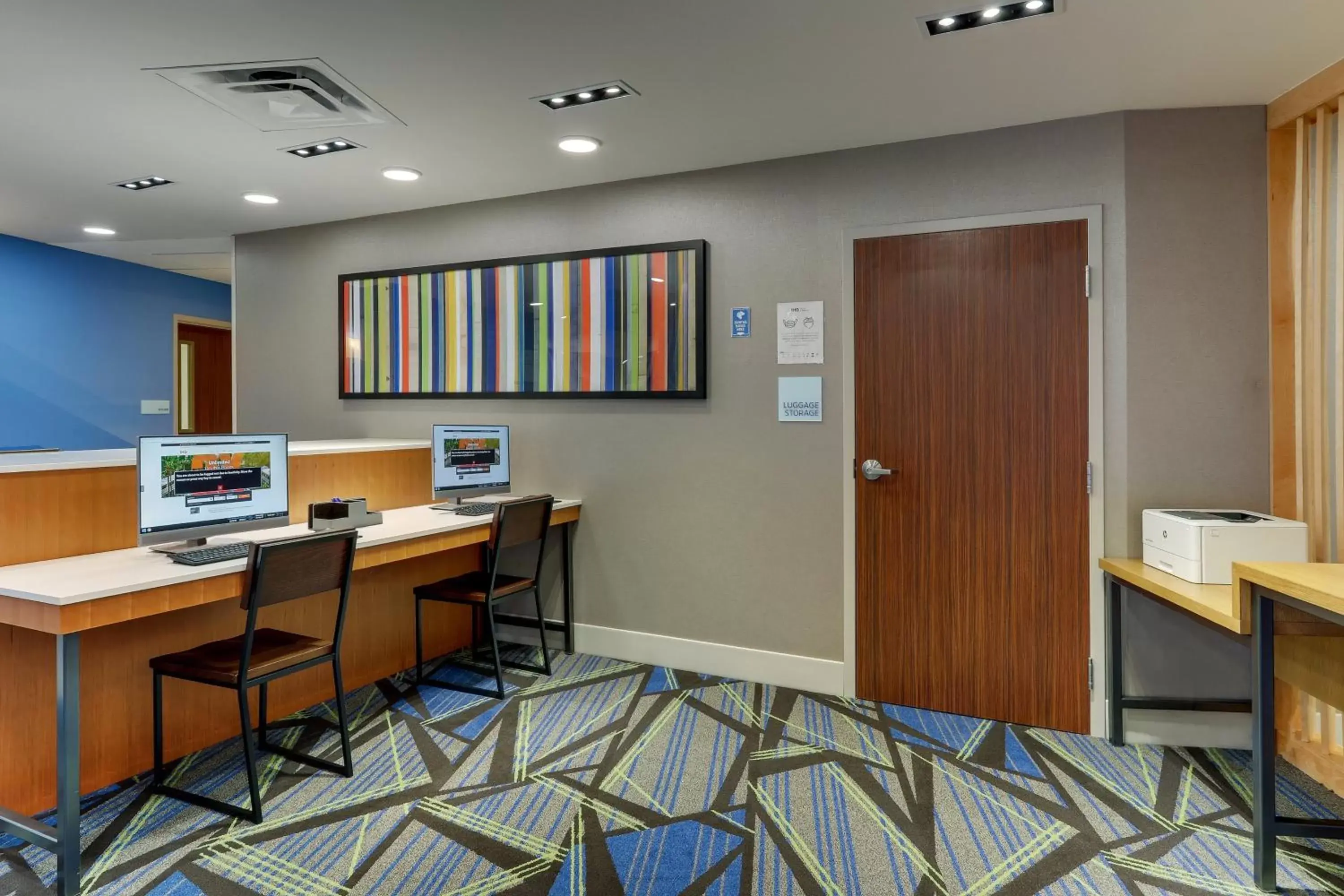 Other, TV/Entertainment Center in Holiday Inn Express & Suites Troy, an IHG Hotel