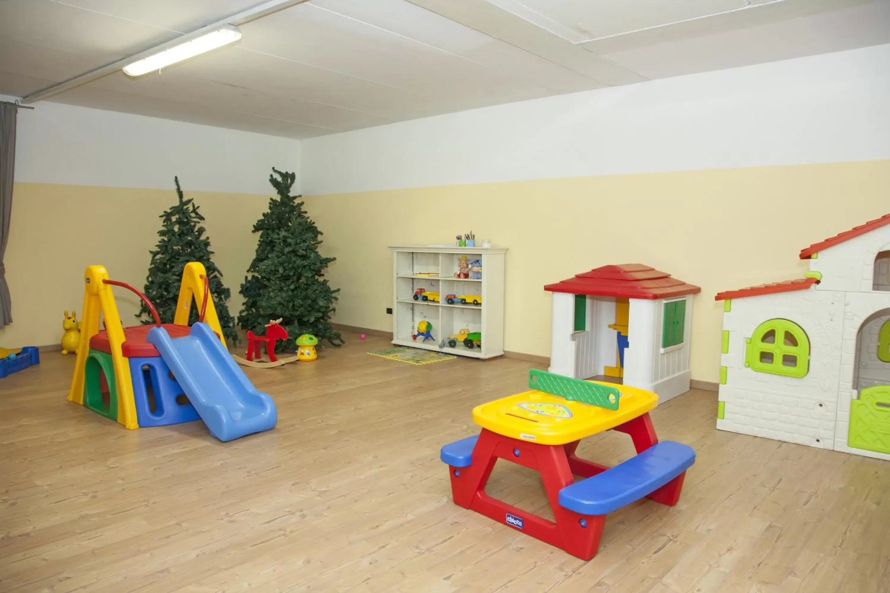 Game Room, Kid's Club in Aparthotel Wellness Villa di Bosco