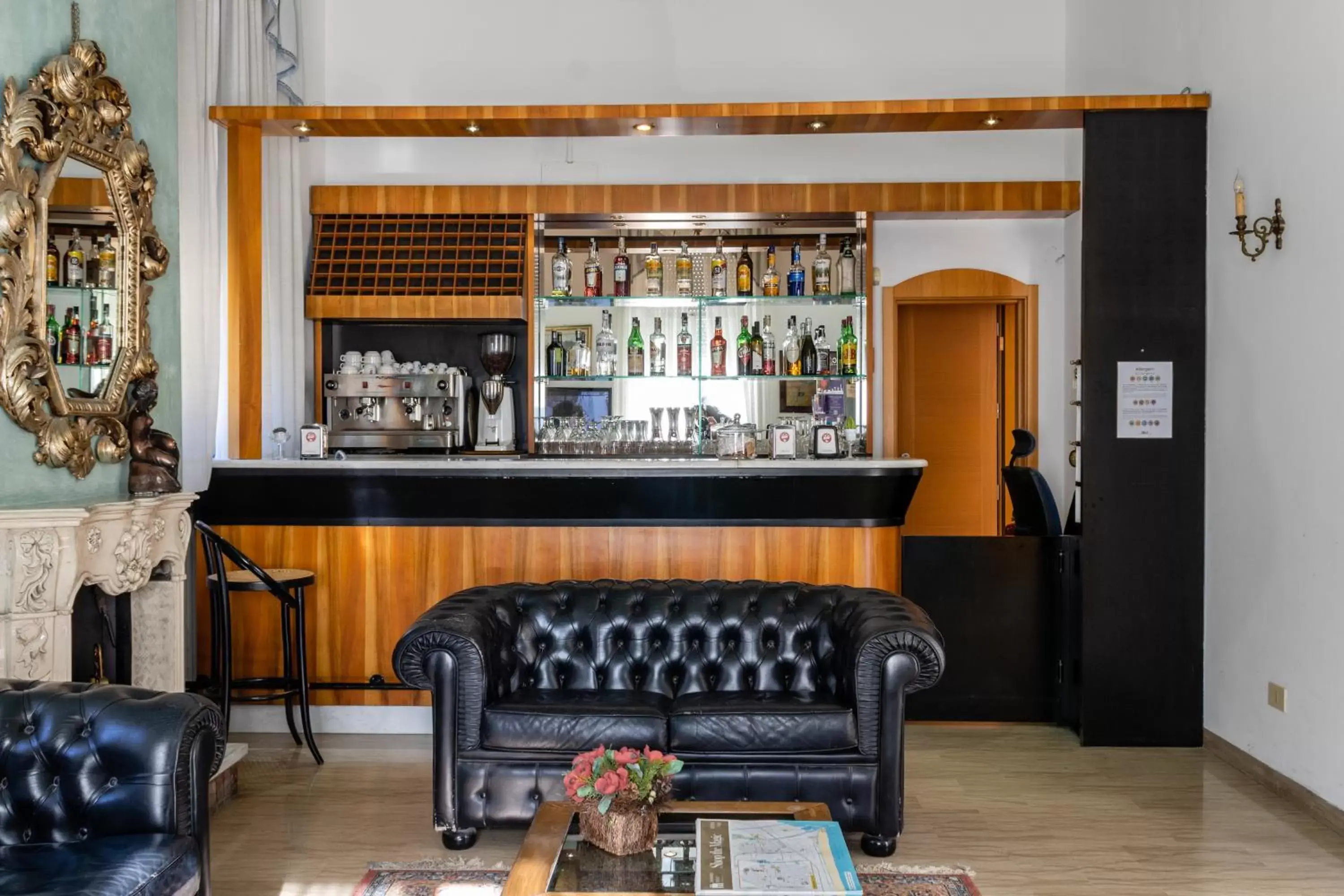 Lobby or reception, Lounge/Bar in Esedra Hotel