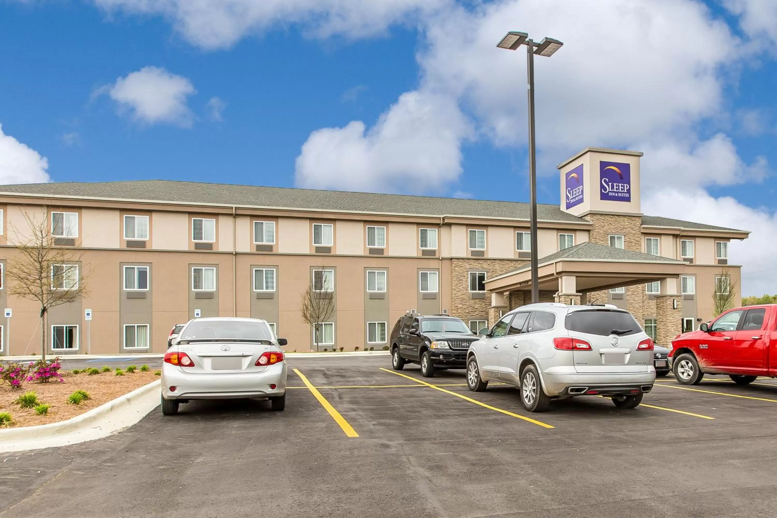 Property building in Sleep Inn & Suites Jasper I-22
