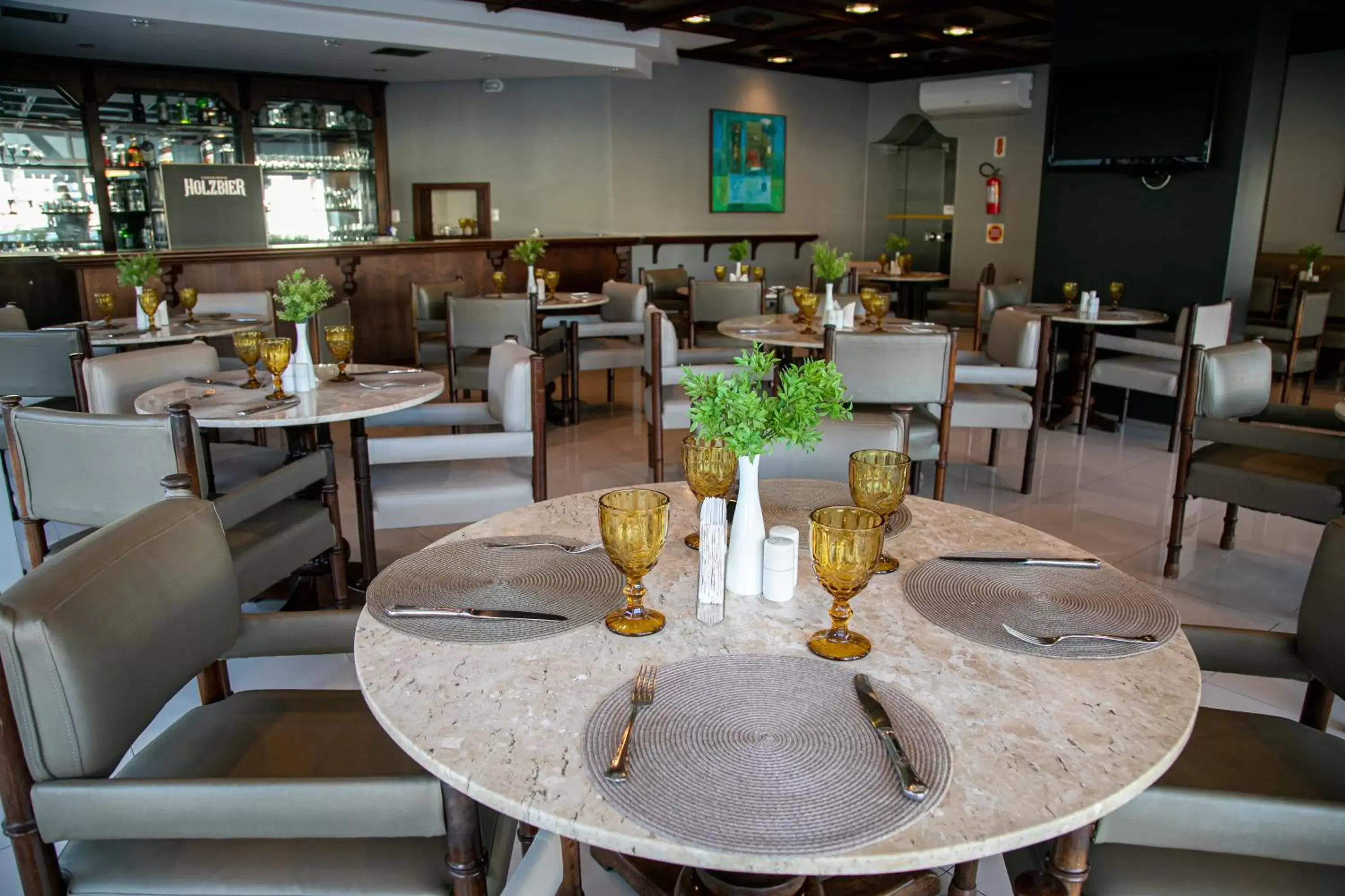 Restaurant/Places to Eat in Plaza Blumenau Hotel