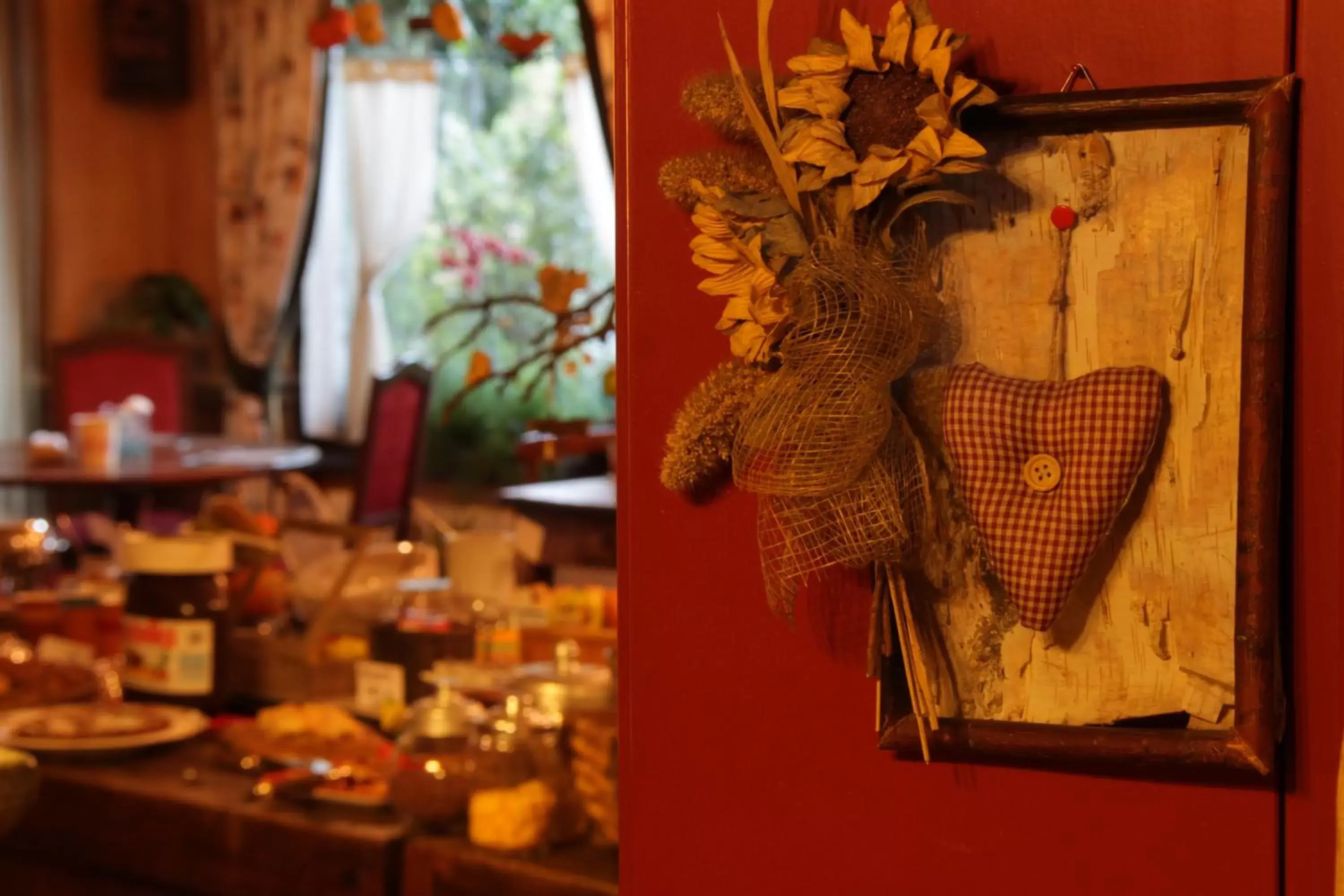 Decorative detail, Restaurant/Places to Eat in Hotel Chalet La Meridiana