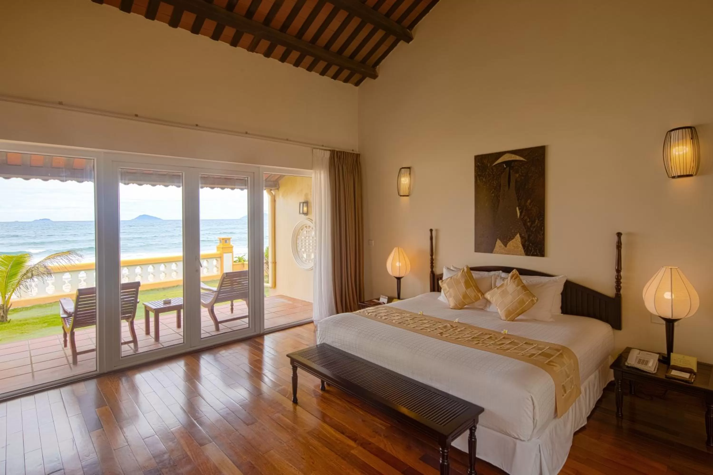 Suite Ocean Front in Victoria Hoi An Beach Resort & Spa