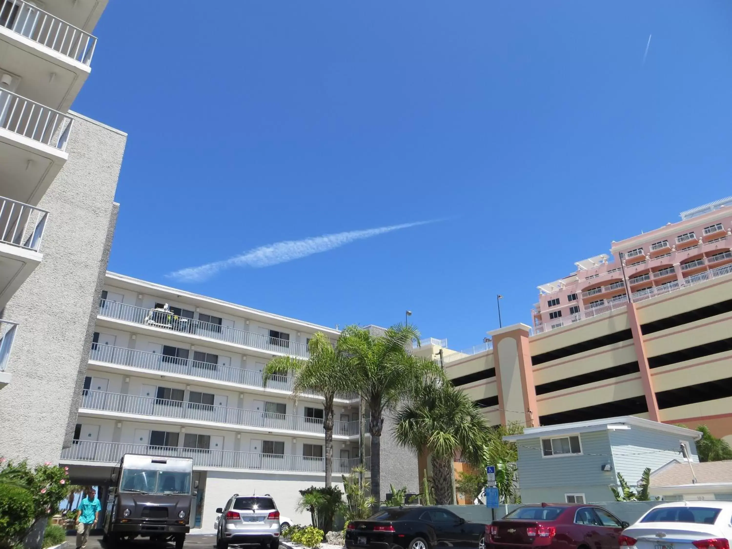 Facade/entrance, Property Building in The Beachview Inn Clearwater Beach