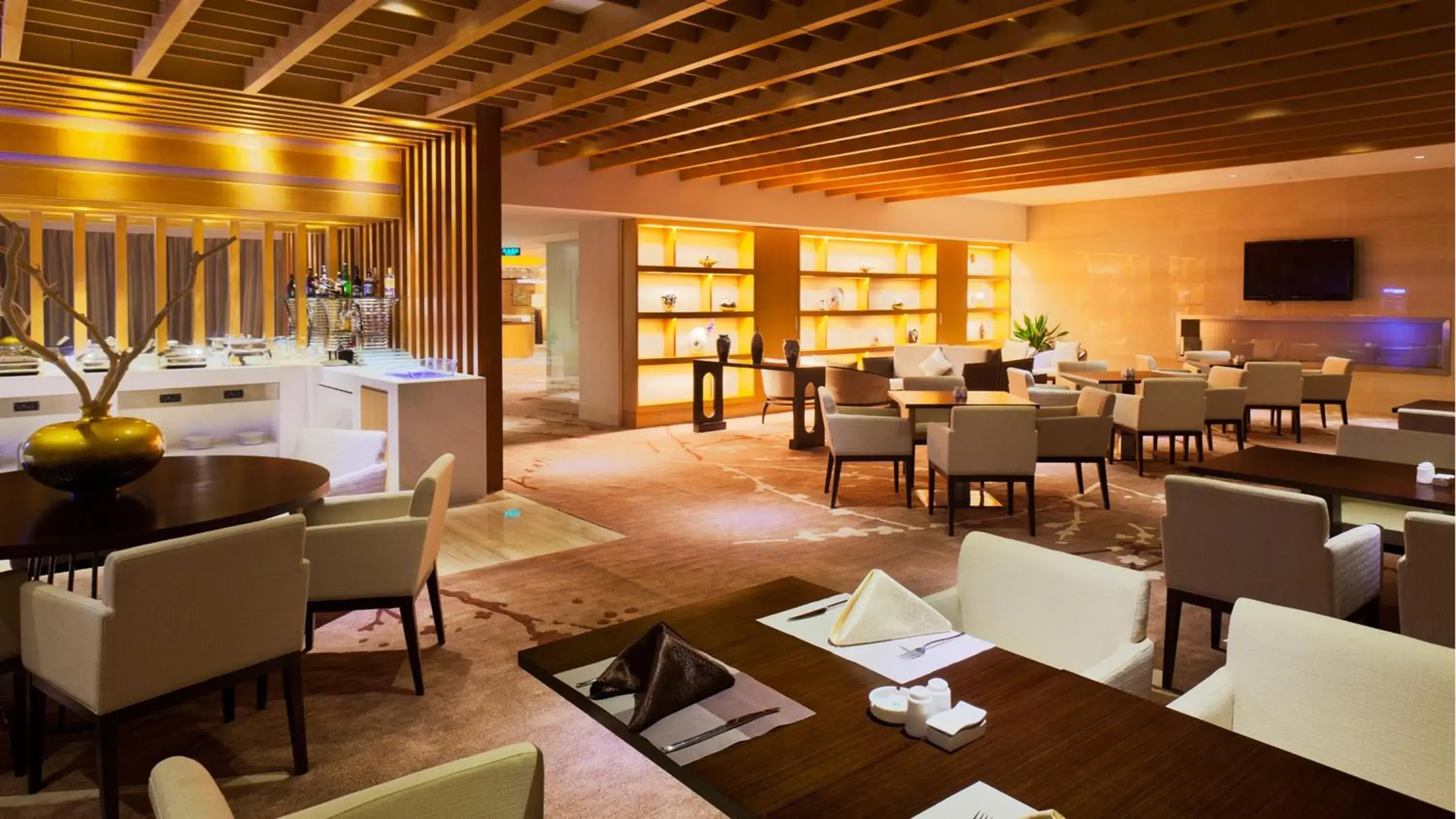 Restaurant/Places to Eat in Radisson Hotel Tianjin Aqua City