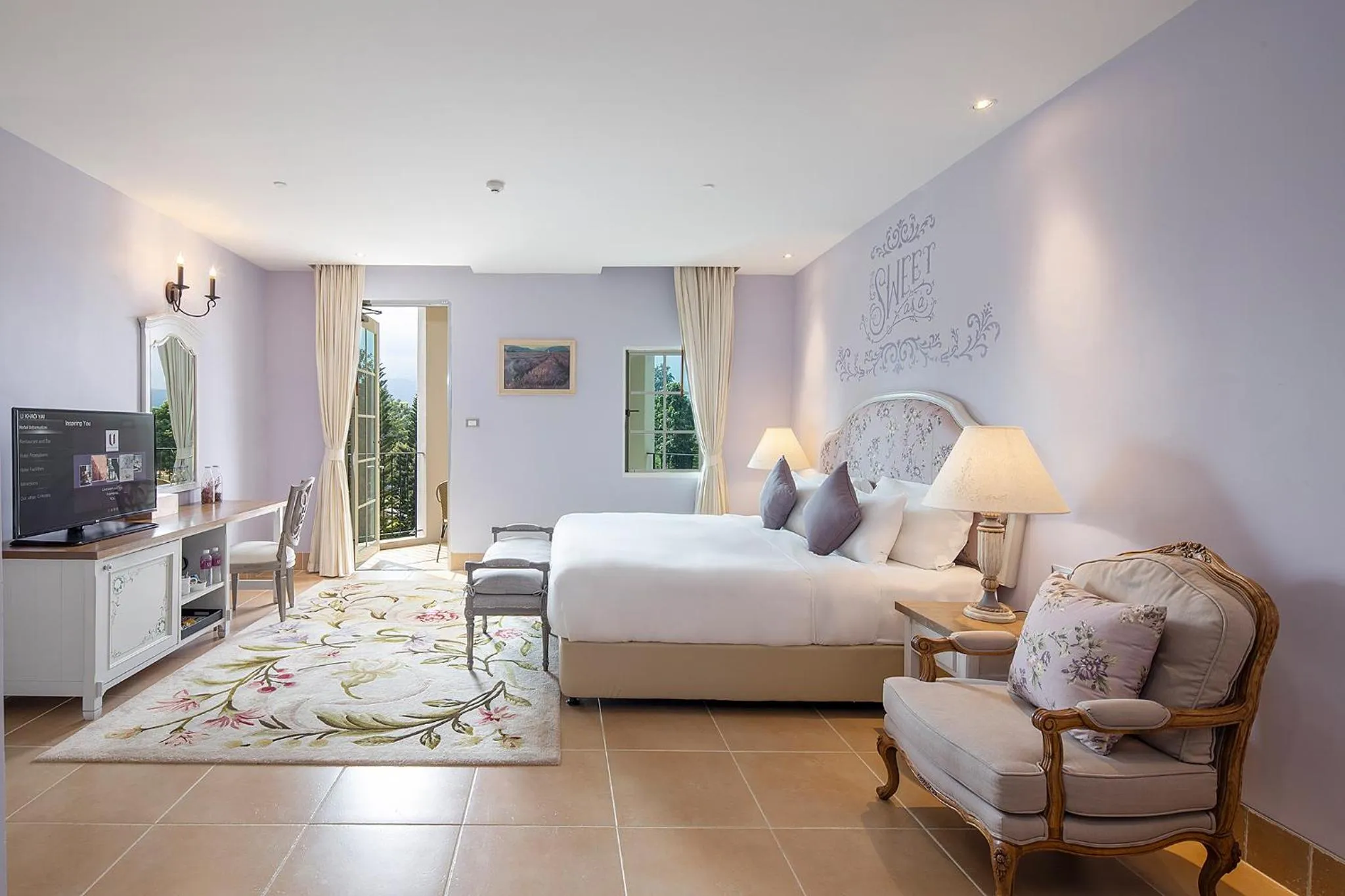 Photo of the whole room, Bed in U Khao Yai