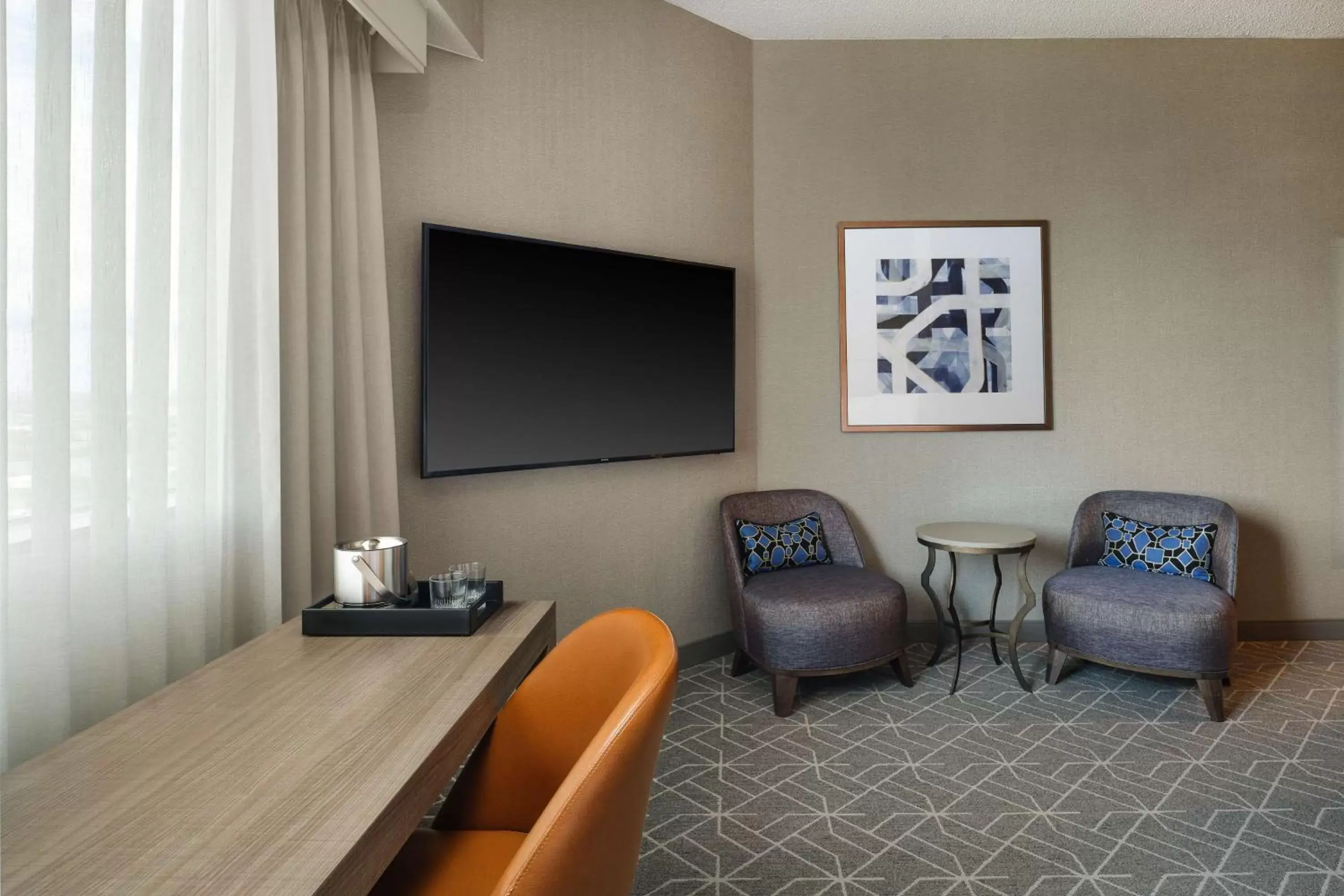 TV and multimedia, TV/Entertainment Center in Hilton Richardson Dallas, TX