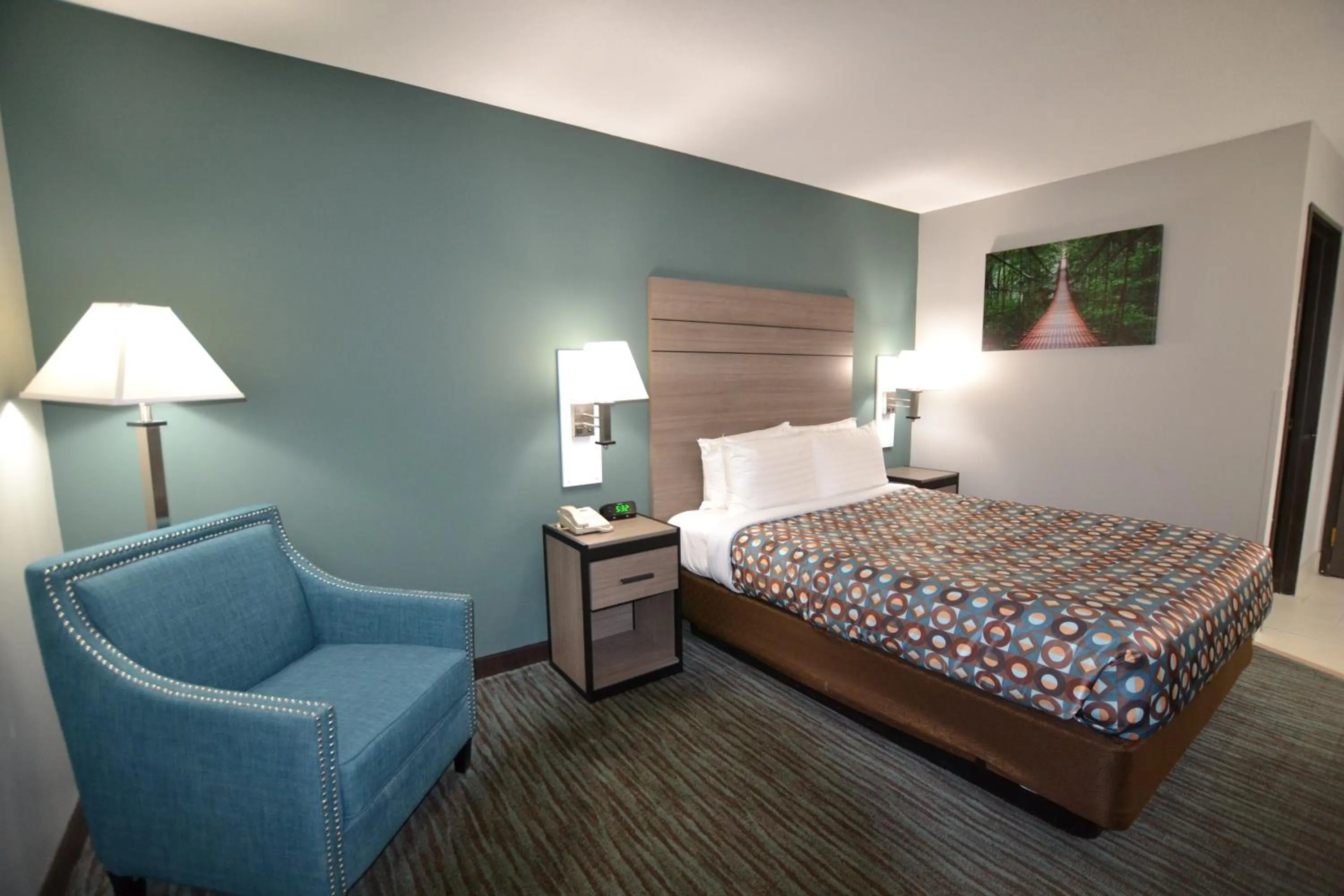 Photo of the whole room, Bed in Countryside Inn & Suites Omaha East-Council Bluffs IA