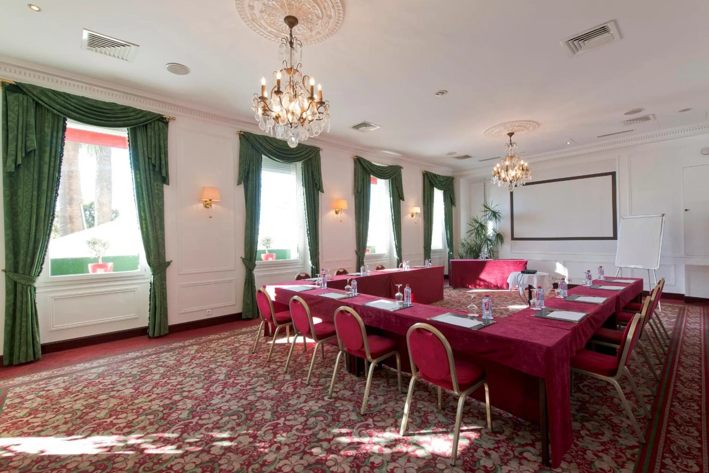 Business facilities in Hôtel West End Promenade