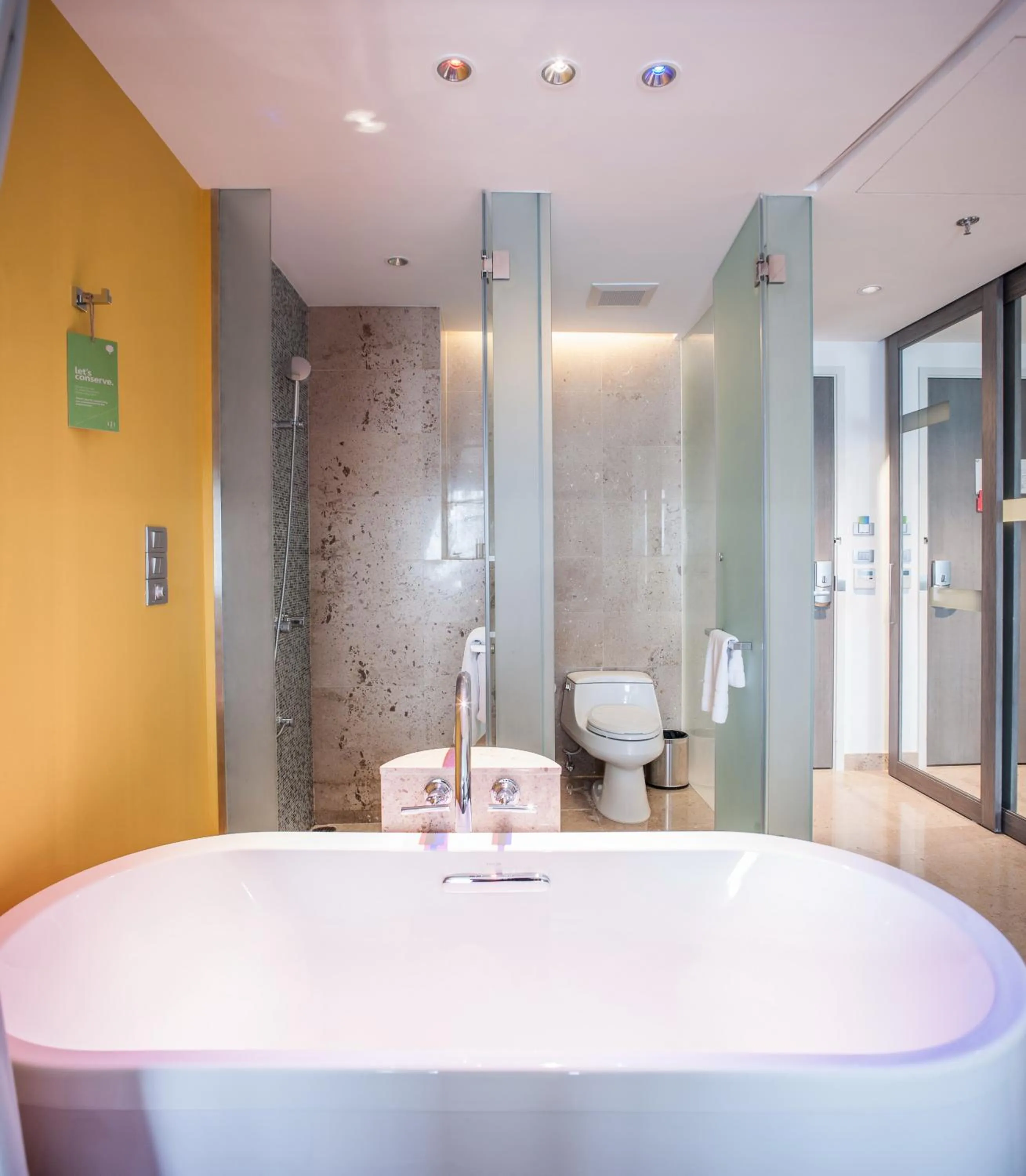 Toilet in LiT BANGKOK Hotel