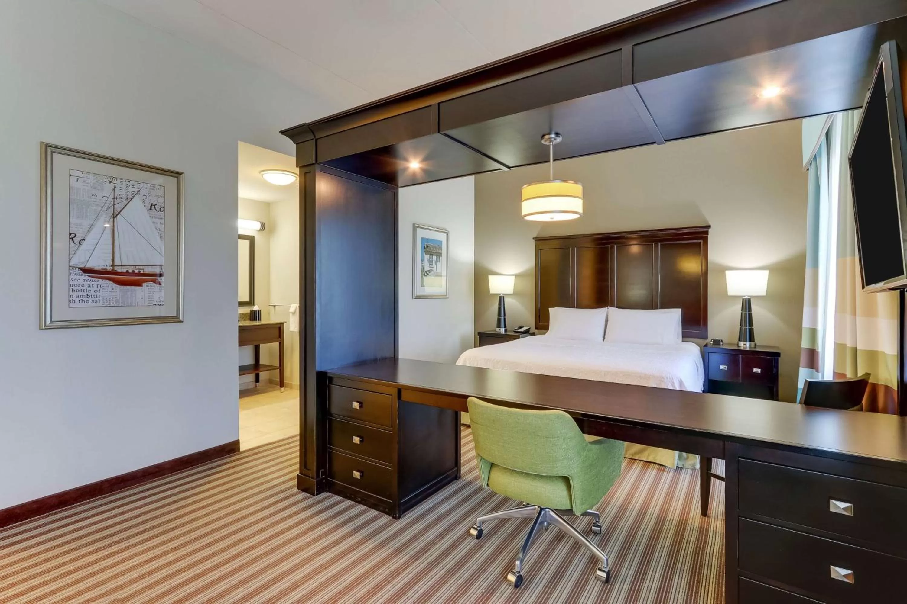 Bedroom, Bed in Hampton Inn and Suites Swansboro Near Camp Lejeune