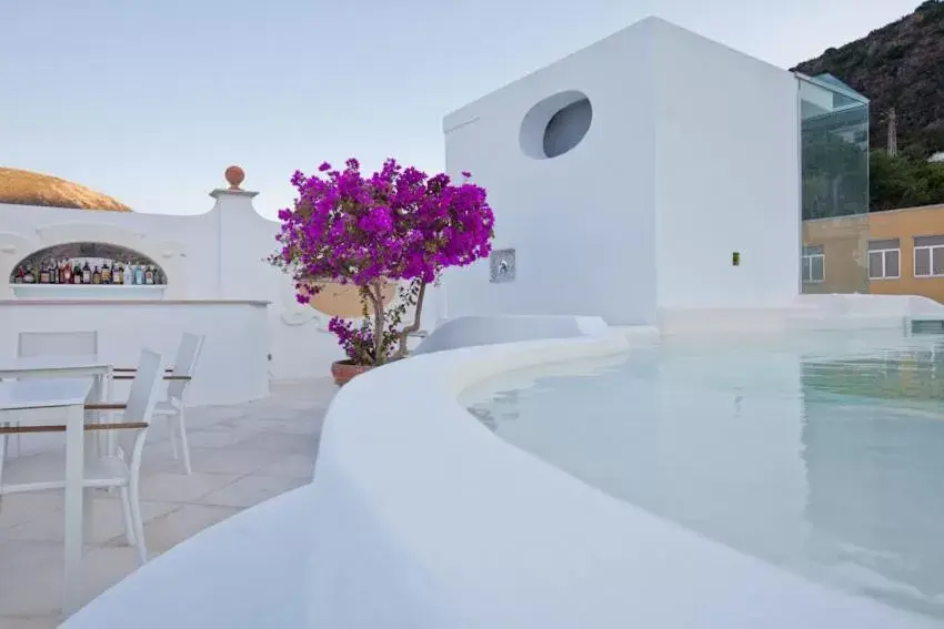 Swimming Pool in La Settima Luna Hotel