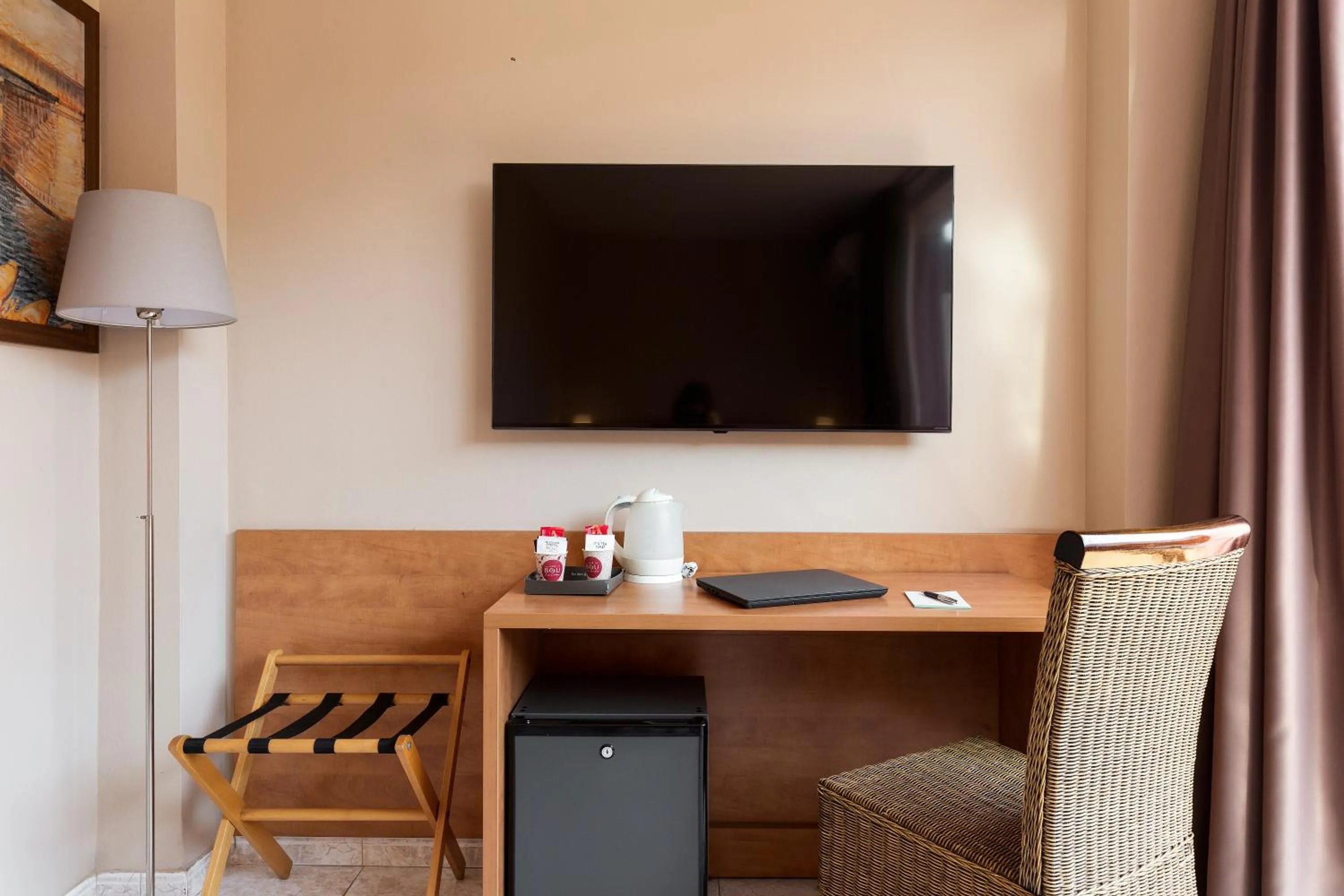 TV and multimedia in PARK SEDO Aparthotel