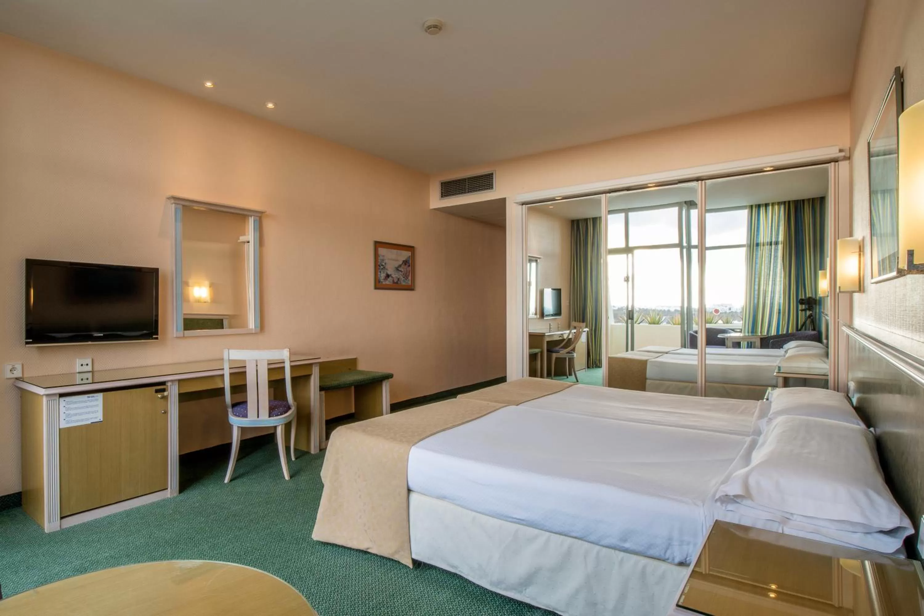 Photo of the whole room, Bed in Beatriz Costa & Spa