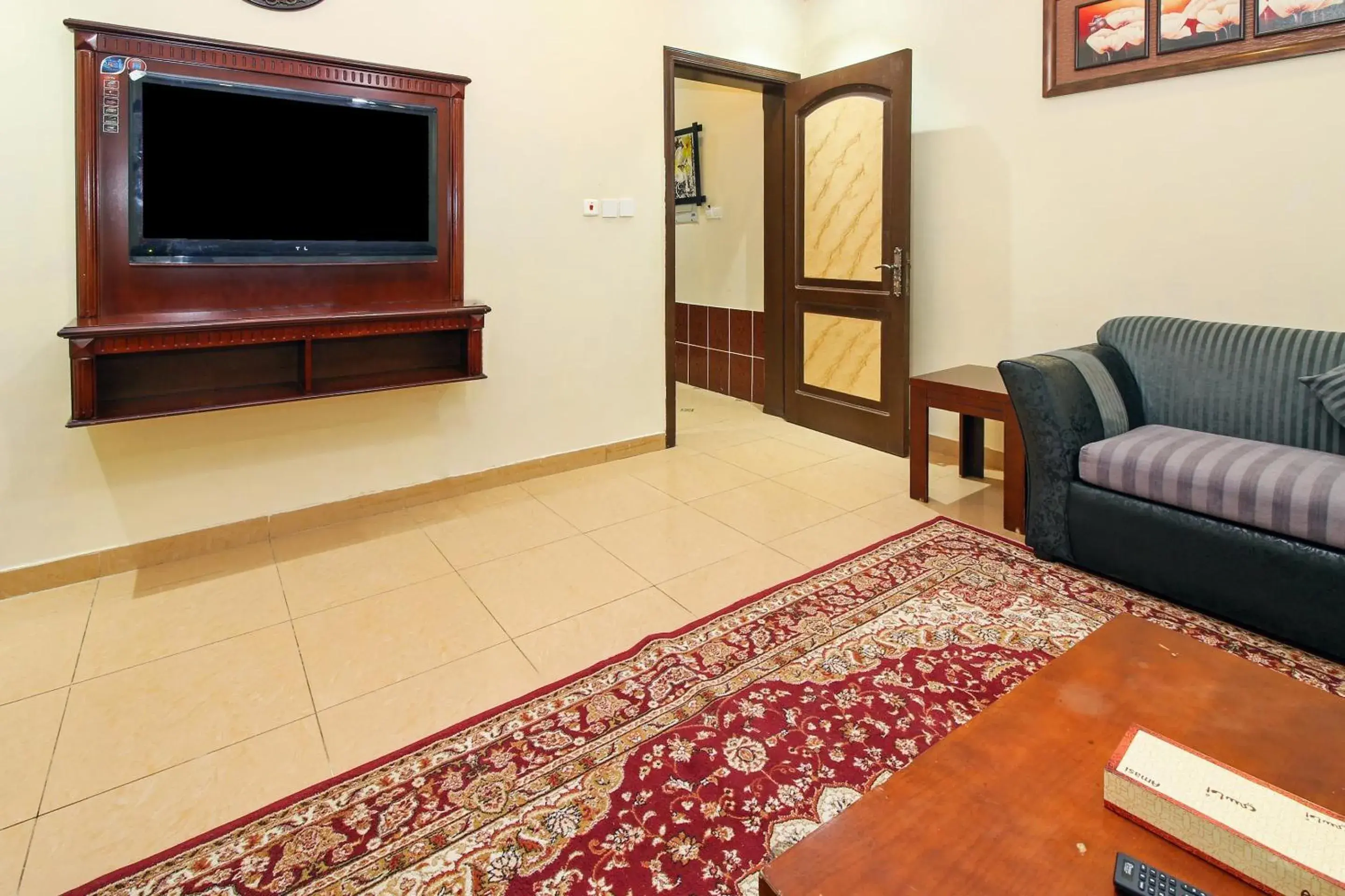 Bedroom, Seating Area in OYO 589 Lavina House