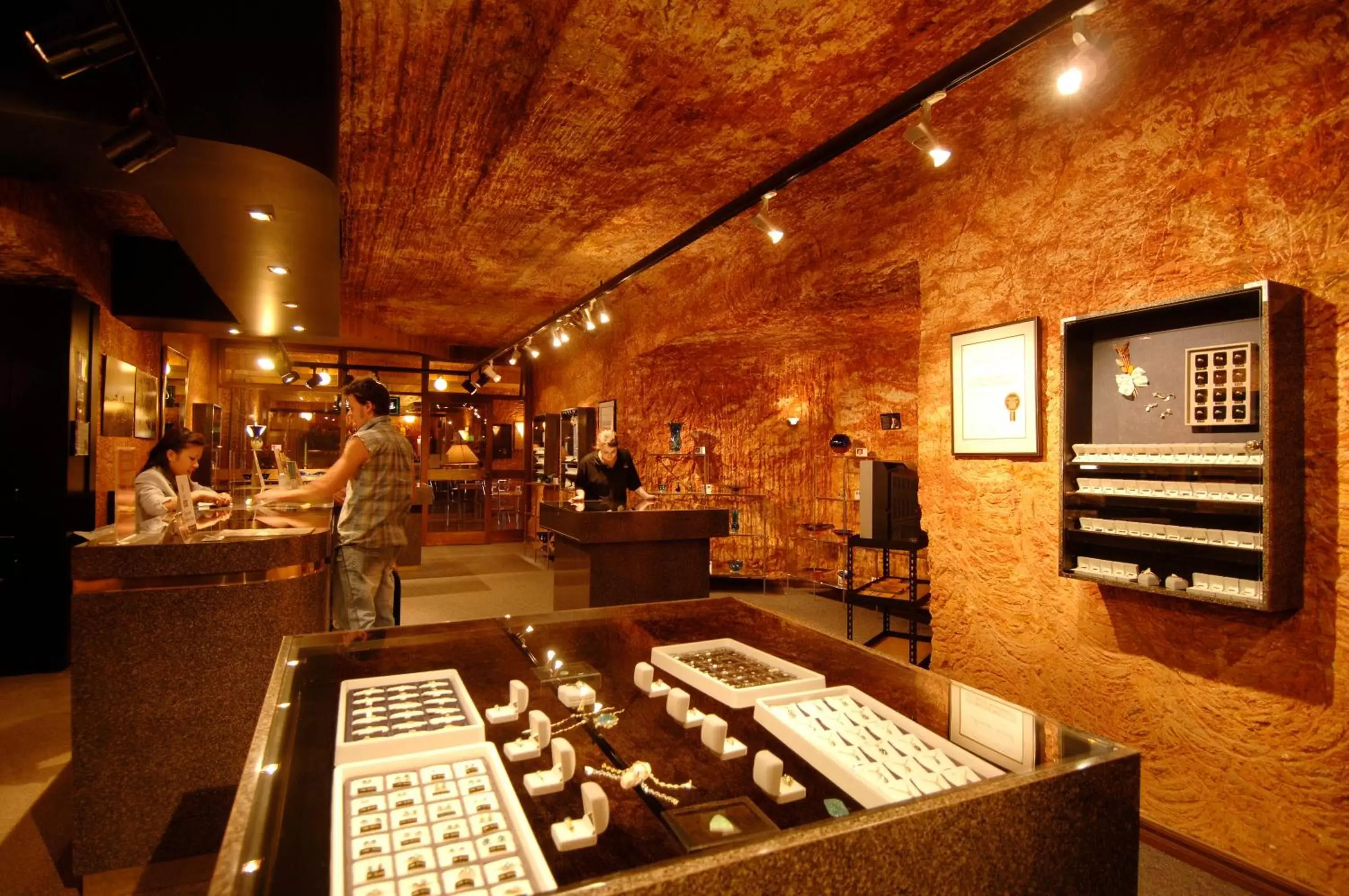 On-site shops in Desert Cave Hotel