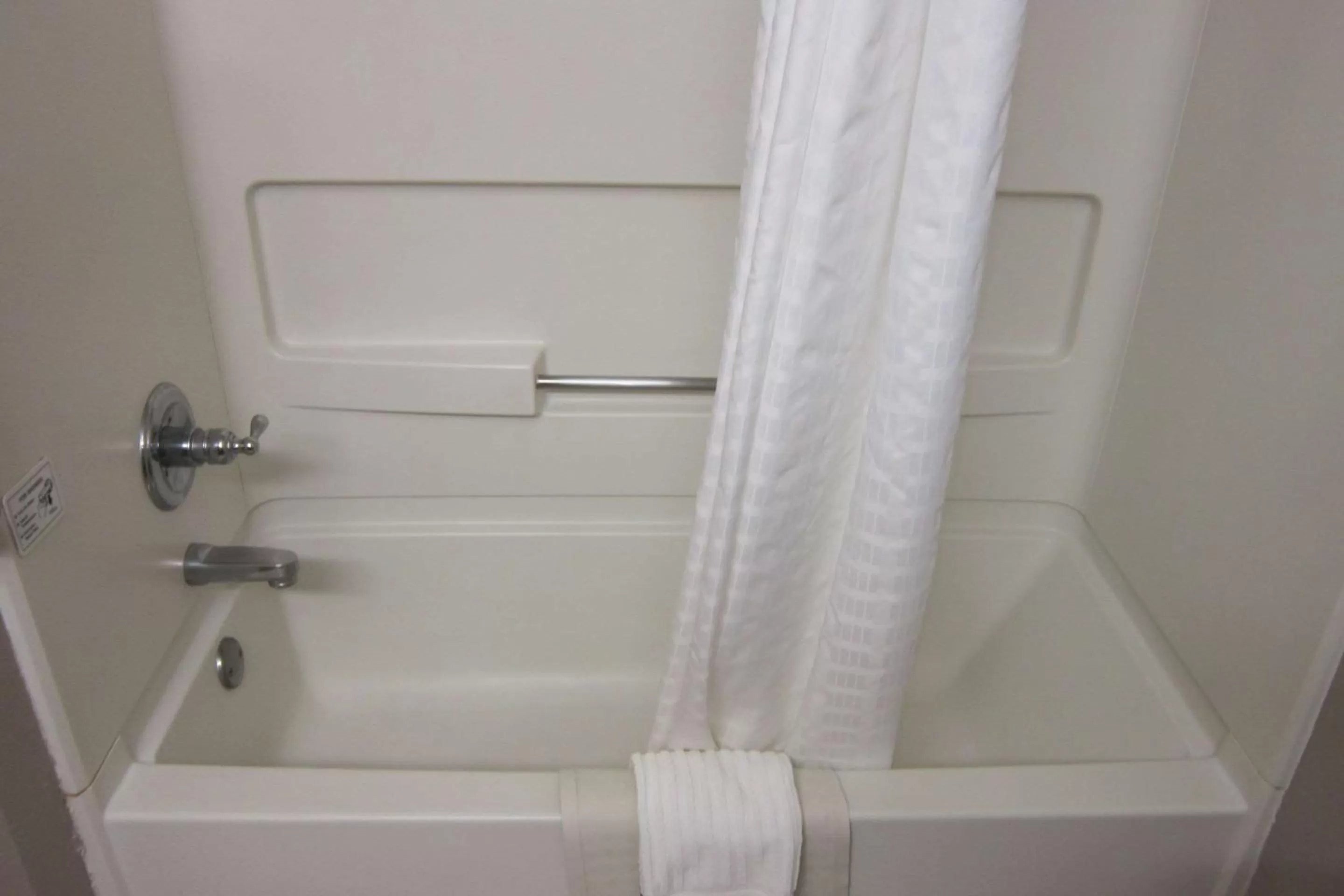 Bathroom in Quality Inn Nashville - Bloomington