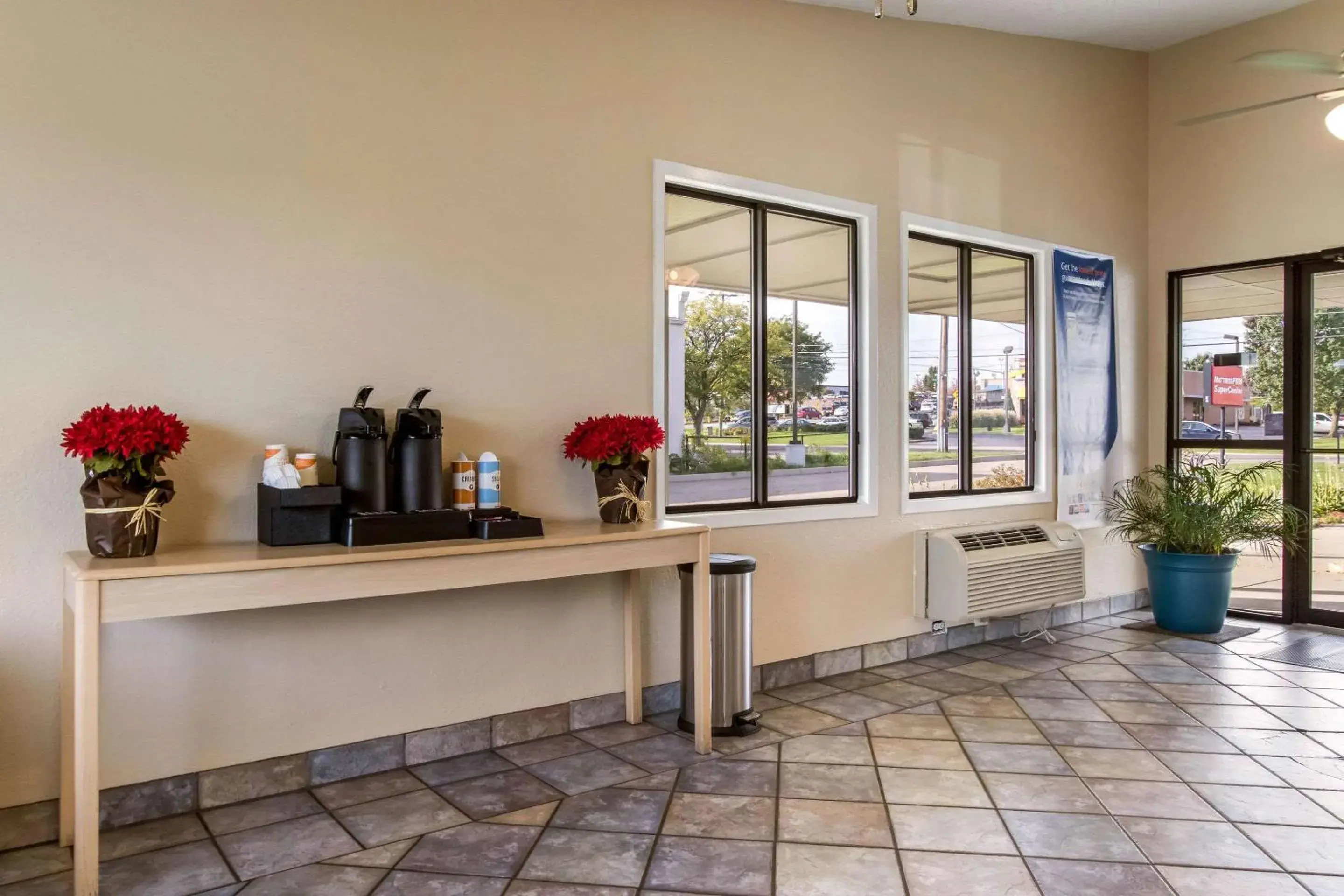 Lobby or reception in Rodeway Inn Near Hall of Fame Lobby or reception in Rodeway Inn Near Hall of Fame