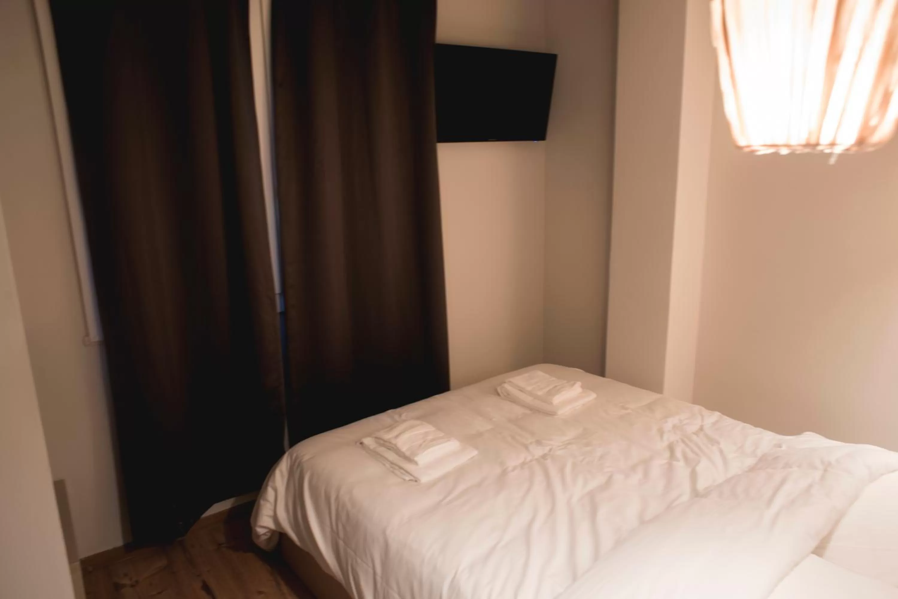 Photo of the whole room, Bed in Hôtel Saint Roch Montpellier Centre