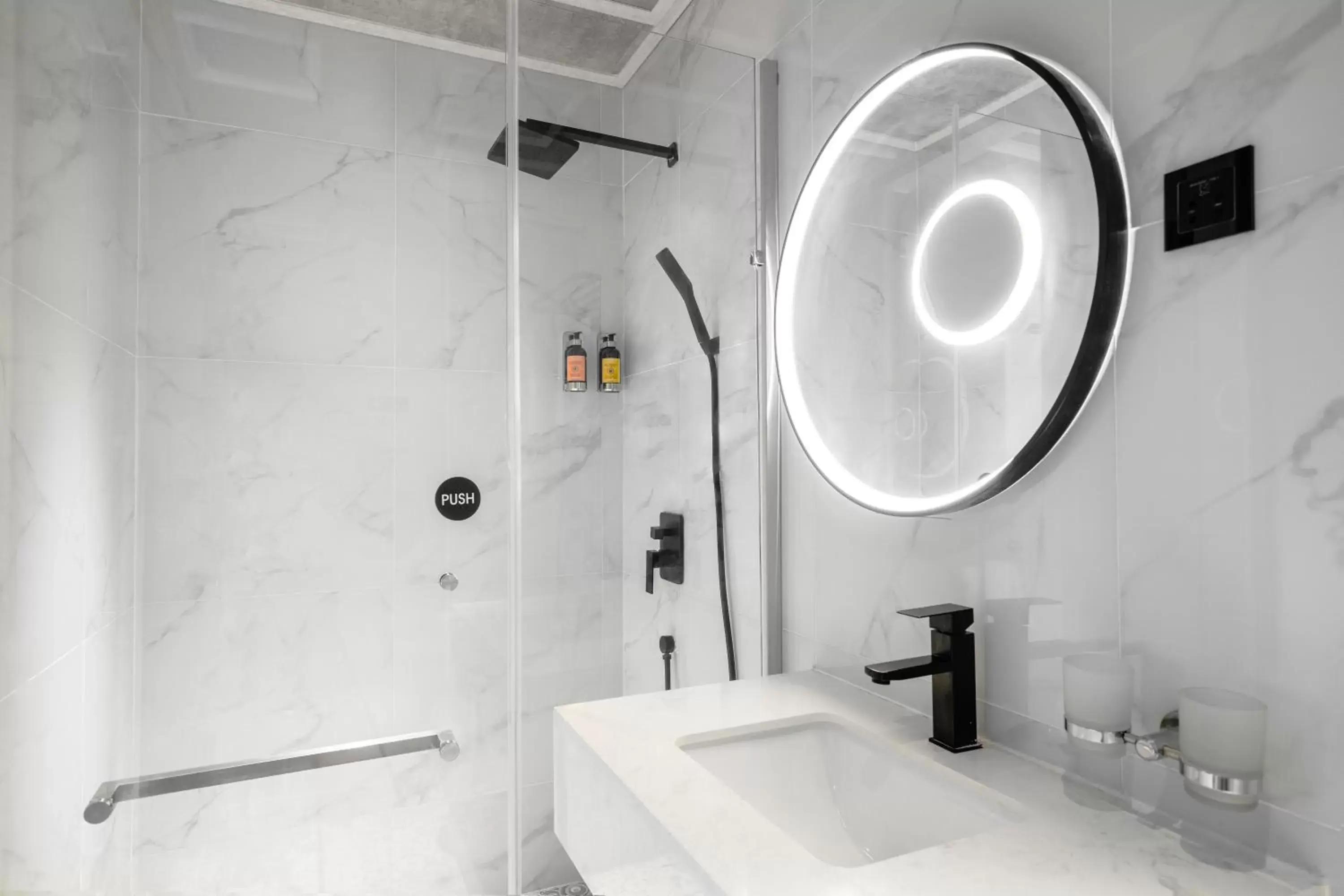 Shower, Bathroom in A&R Urban Hotel