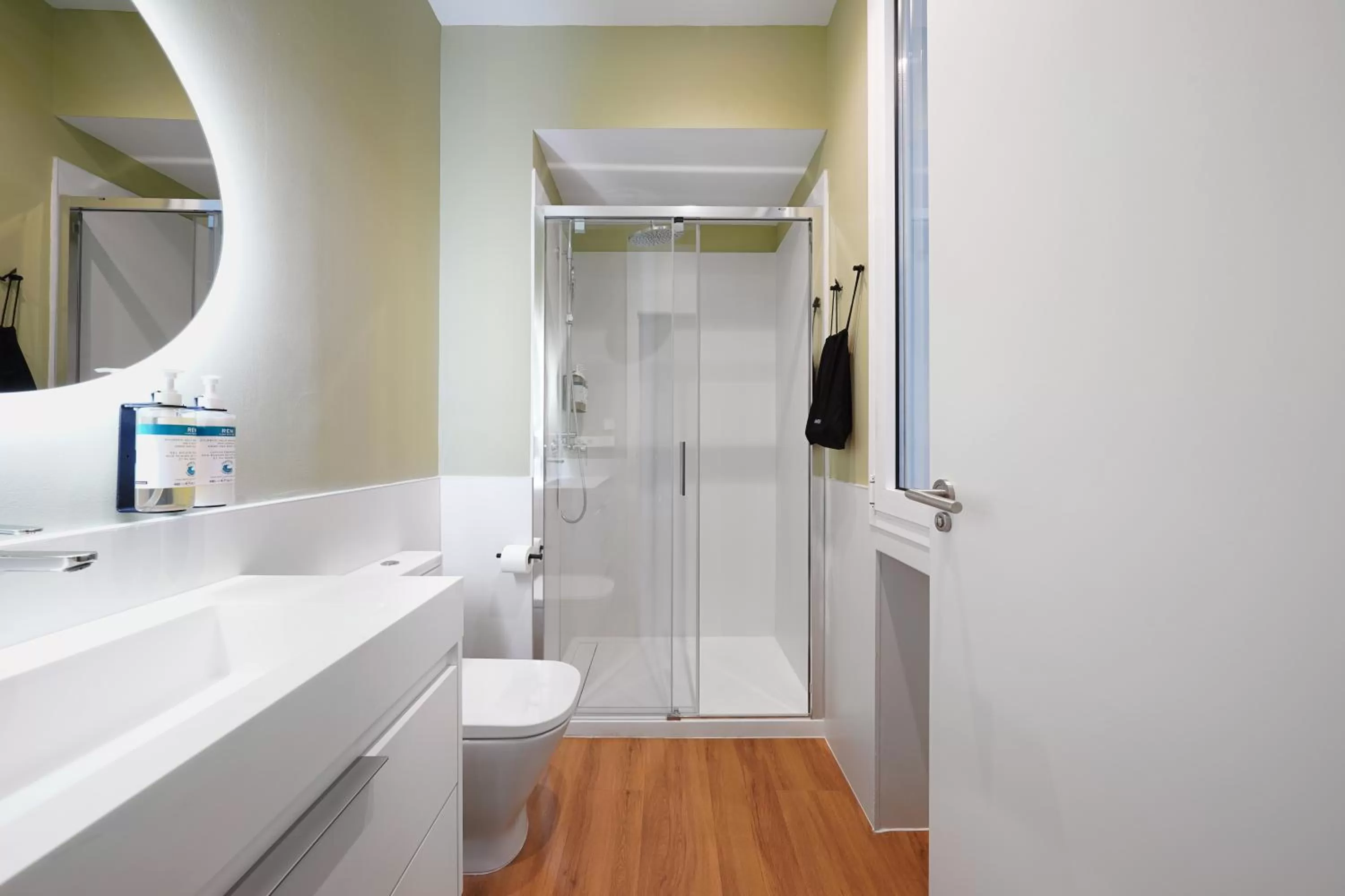 Bathroom in Numa Seville Prestigio