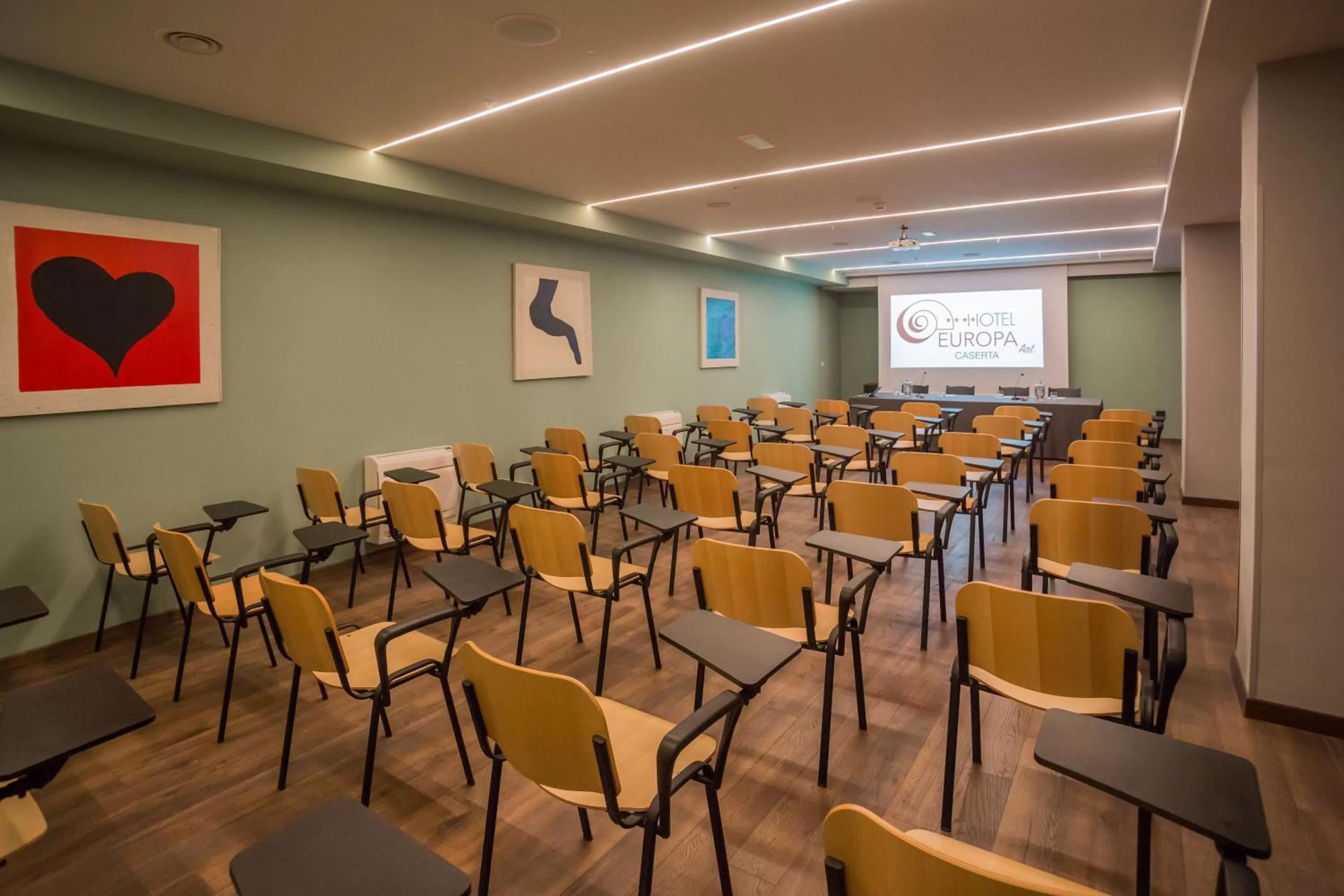 TV and multimedia in Hotel Europa Art Caserta